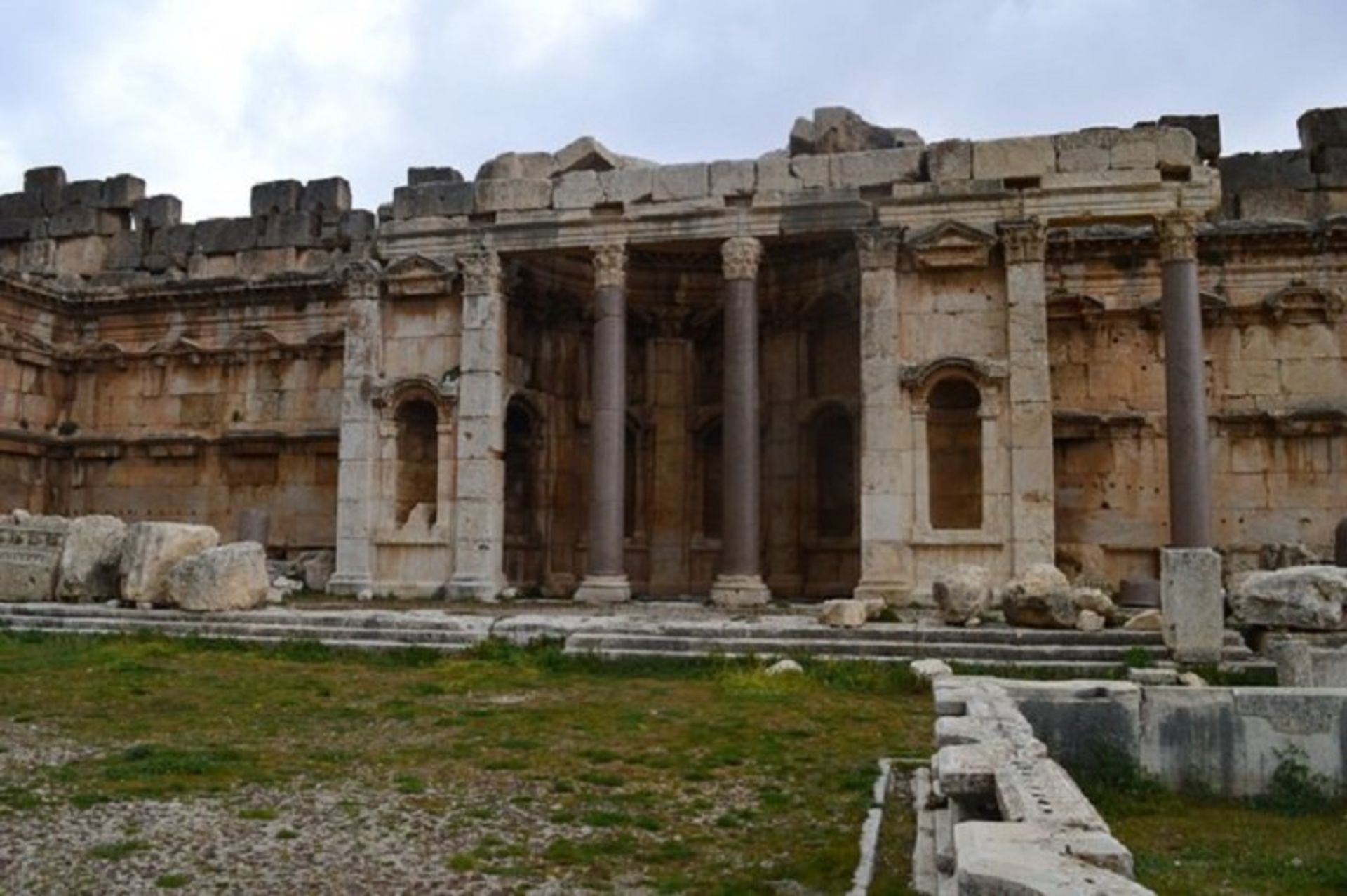 لبنان