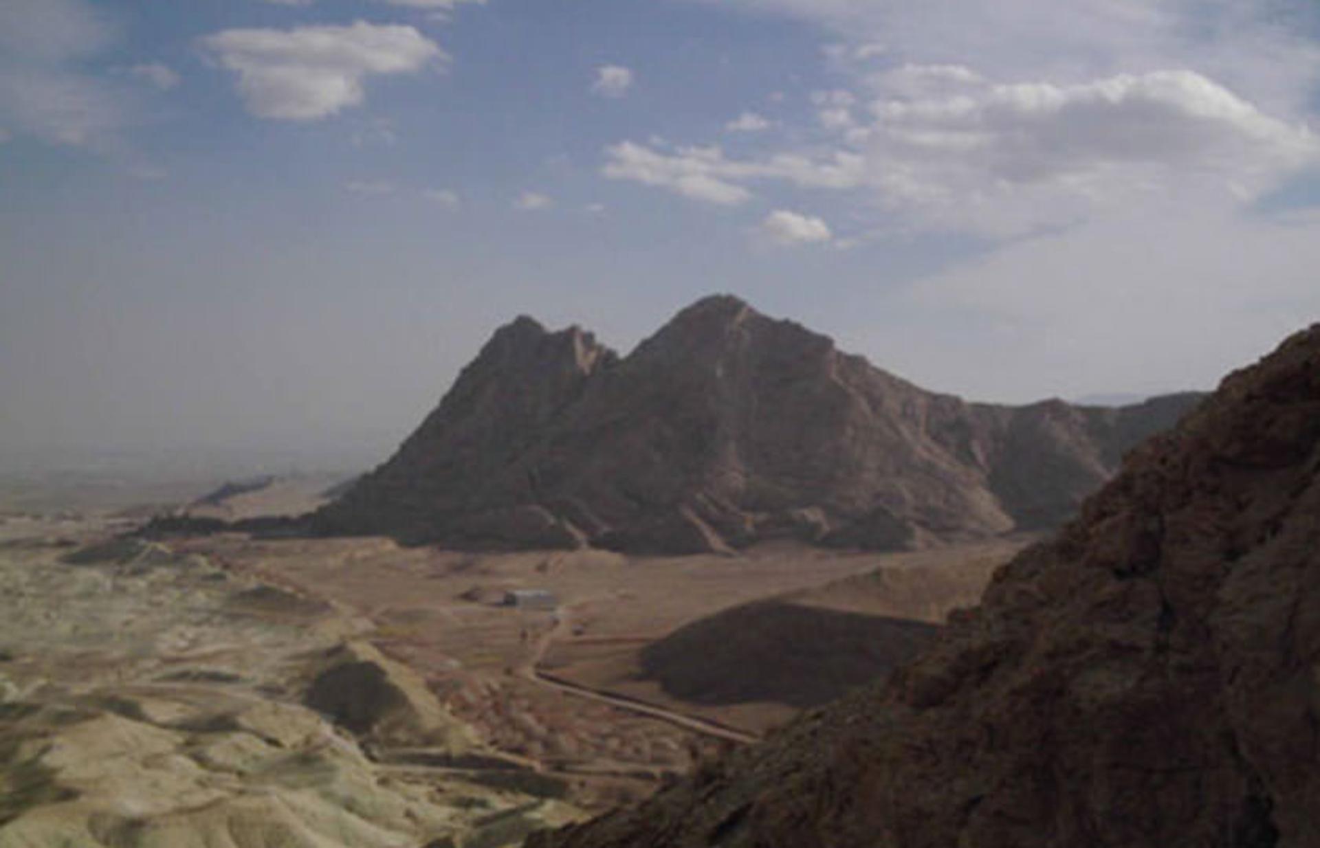 کوه دوبرادران