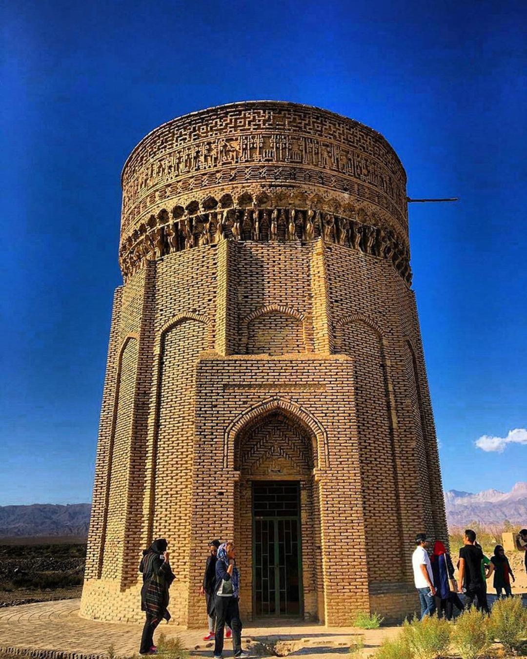 برج طغرل دامغان