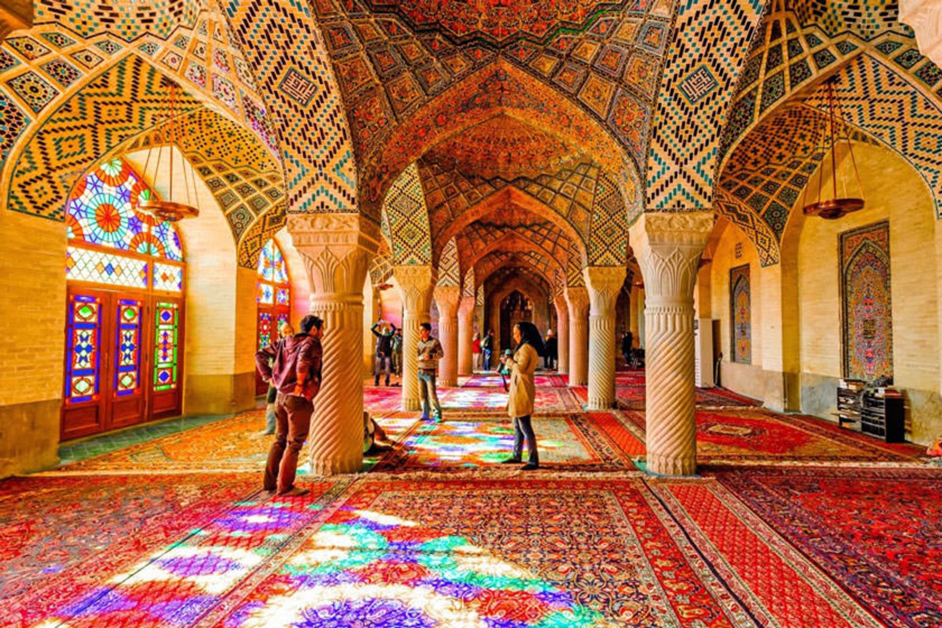 چرا باید به ایران سفر کنیم