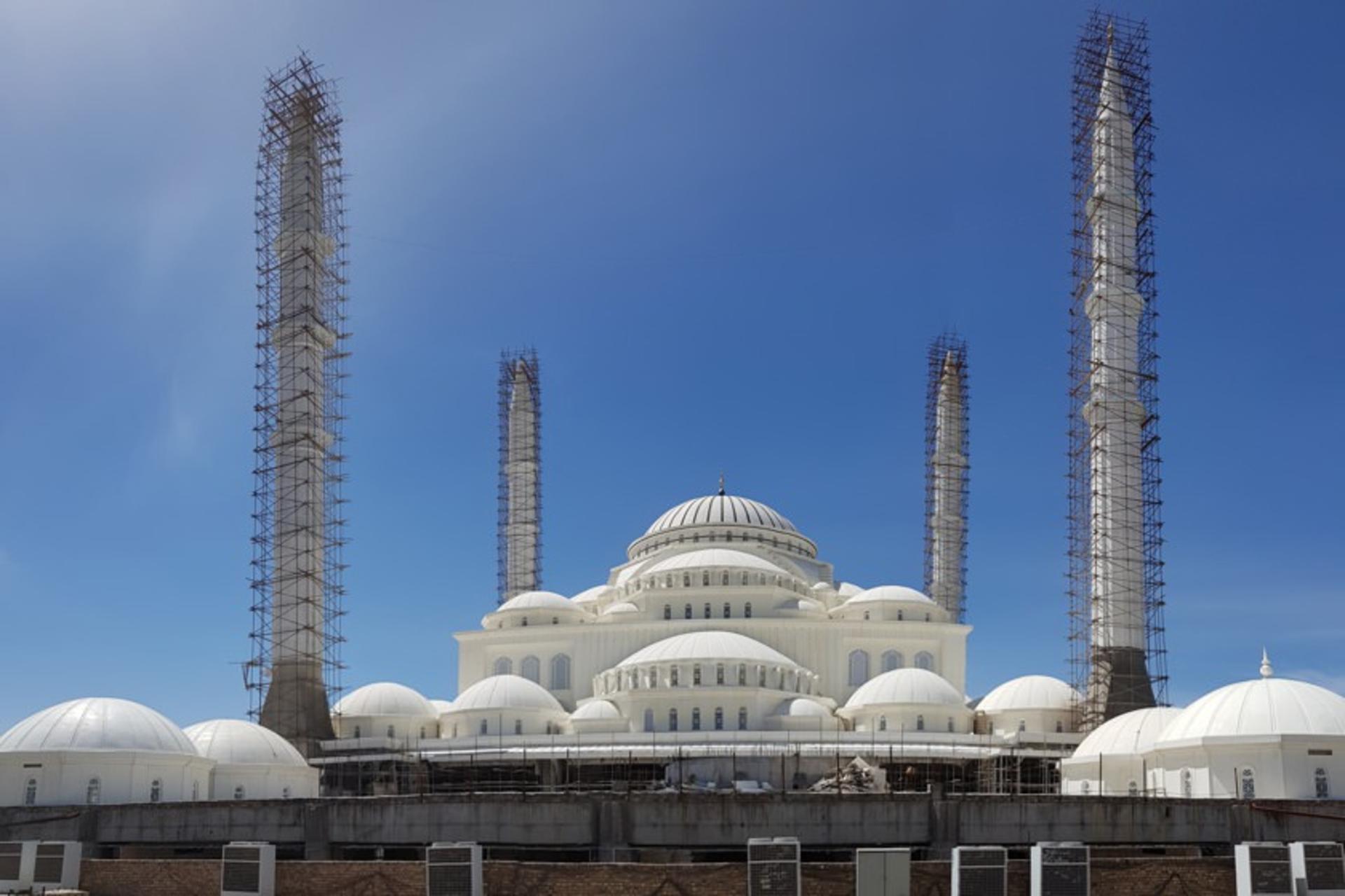 مسجد جامع مکی زاهدان