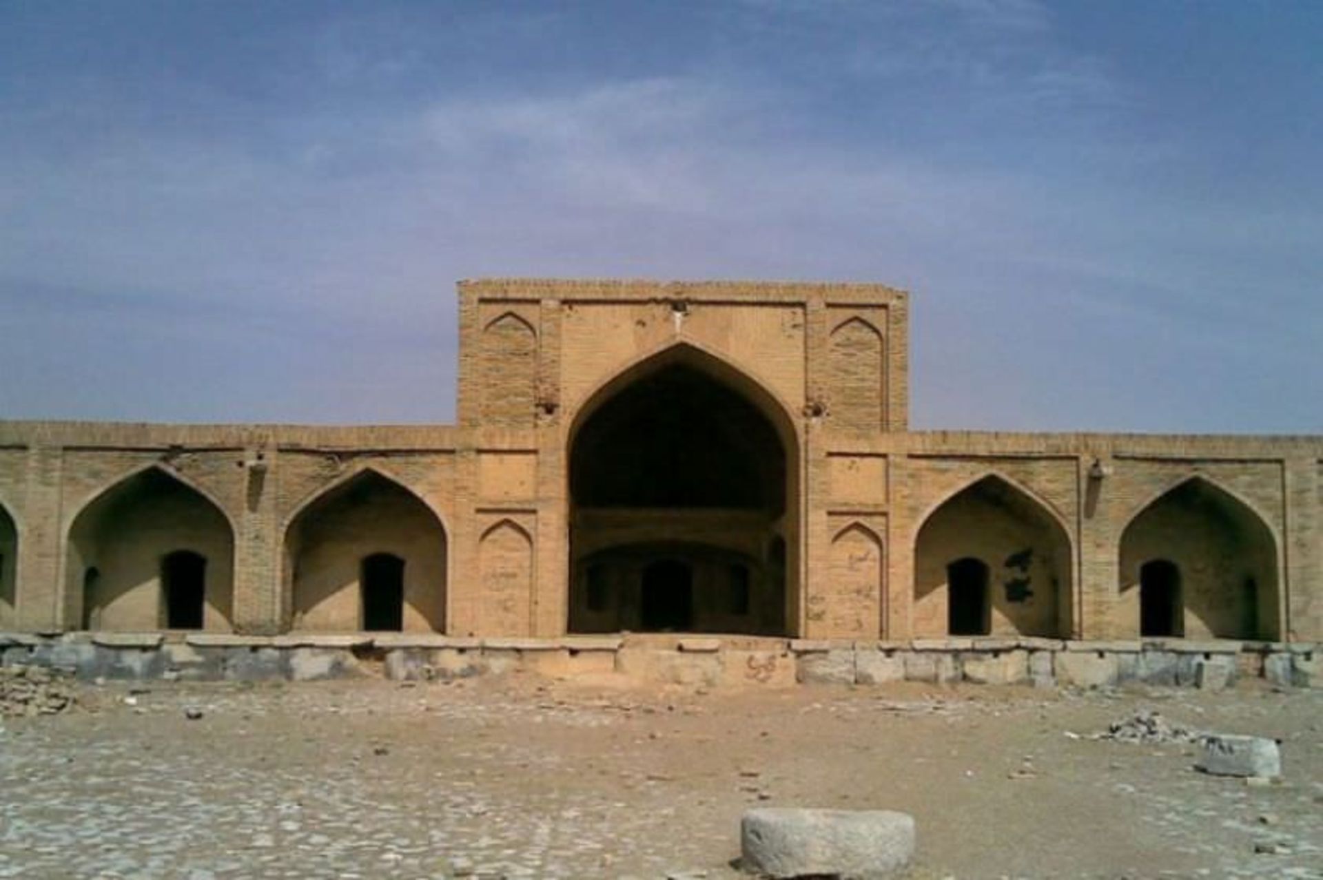 کاروانسرای شیخ علیخان