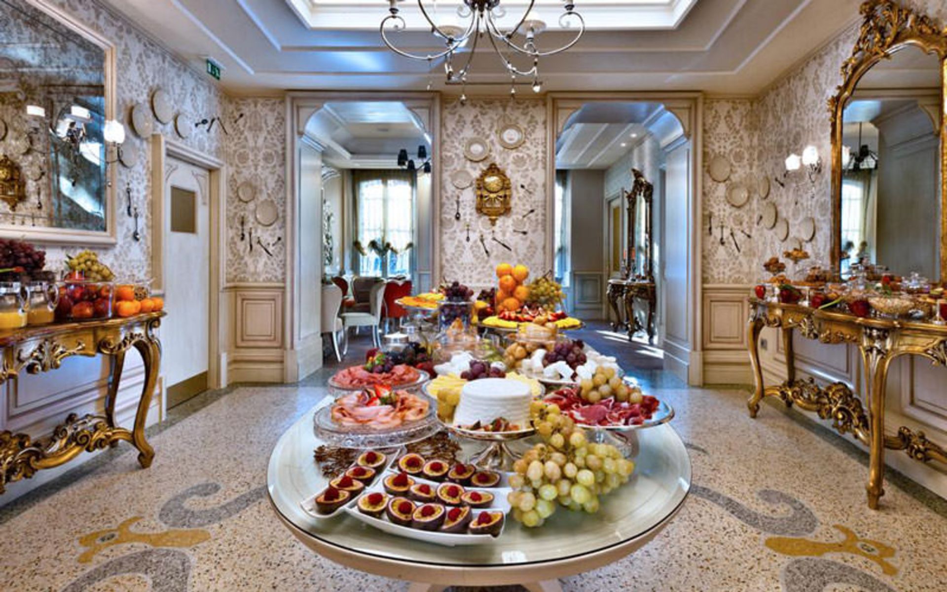 هتل چاتئو مانفورت (Château Monfort)