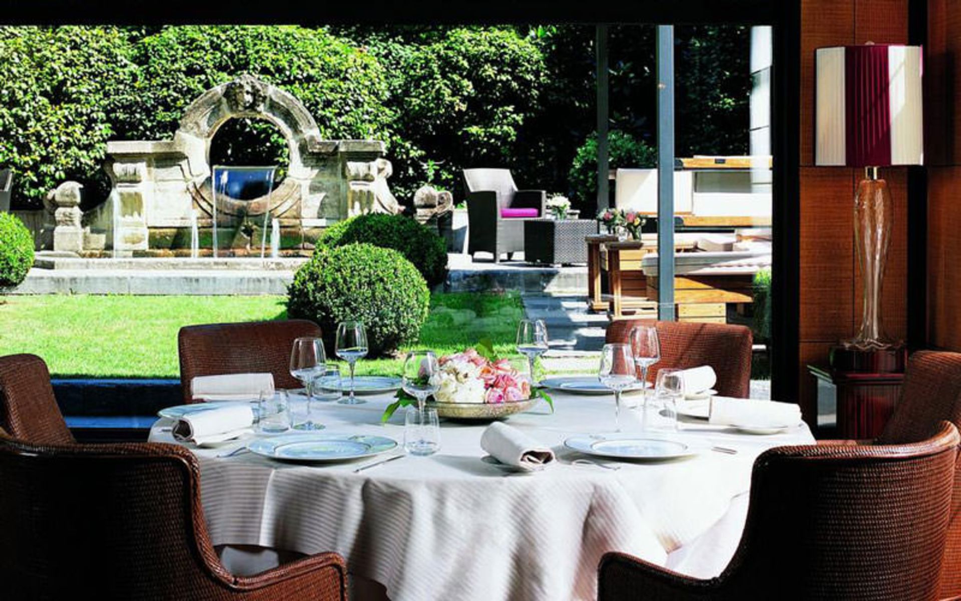 هتل پرنسیپ دی ساوویا (Hotel Principe Di Savoia)