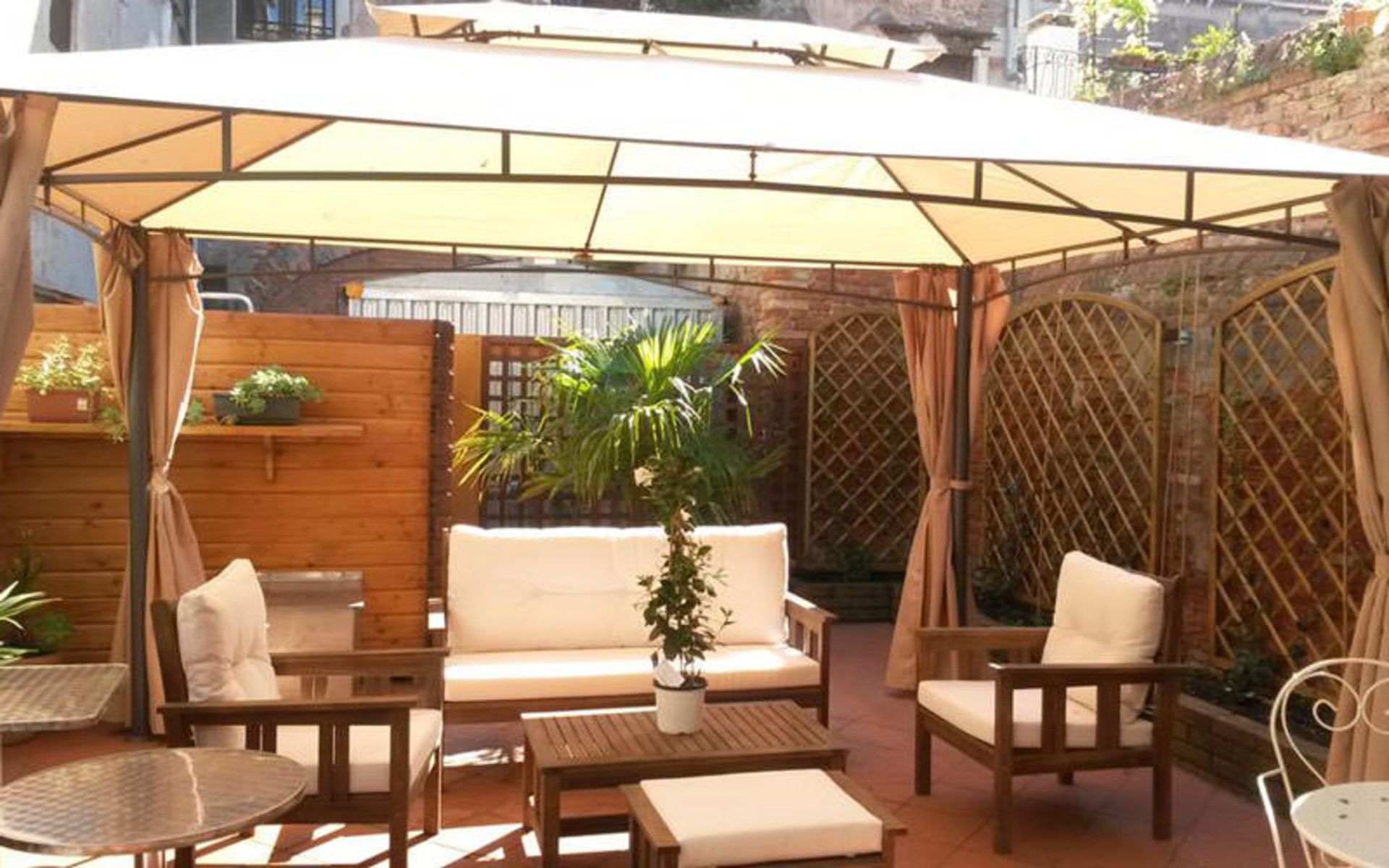 هتل فالیر (Hotel Falier)