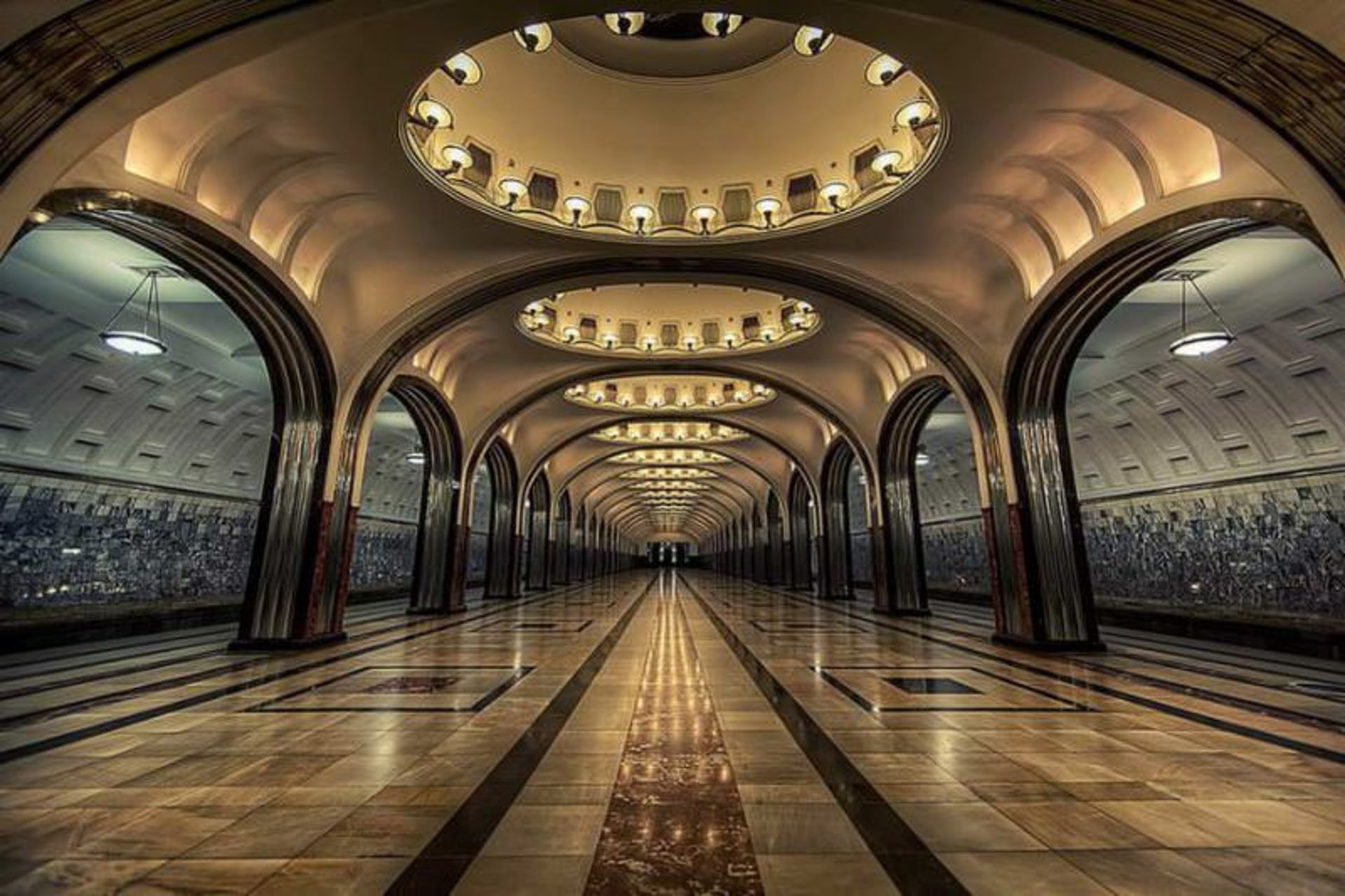 ایستگاه مترو