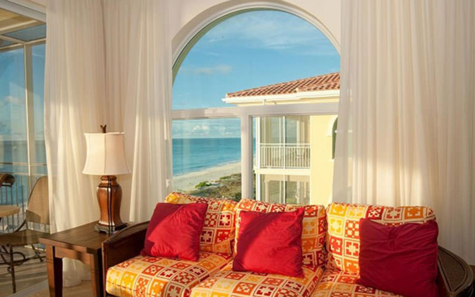 هتل توسکانی آن گریس بی (The Tuscany on Grace Bay) - جزایر تورکس و کایکوس