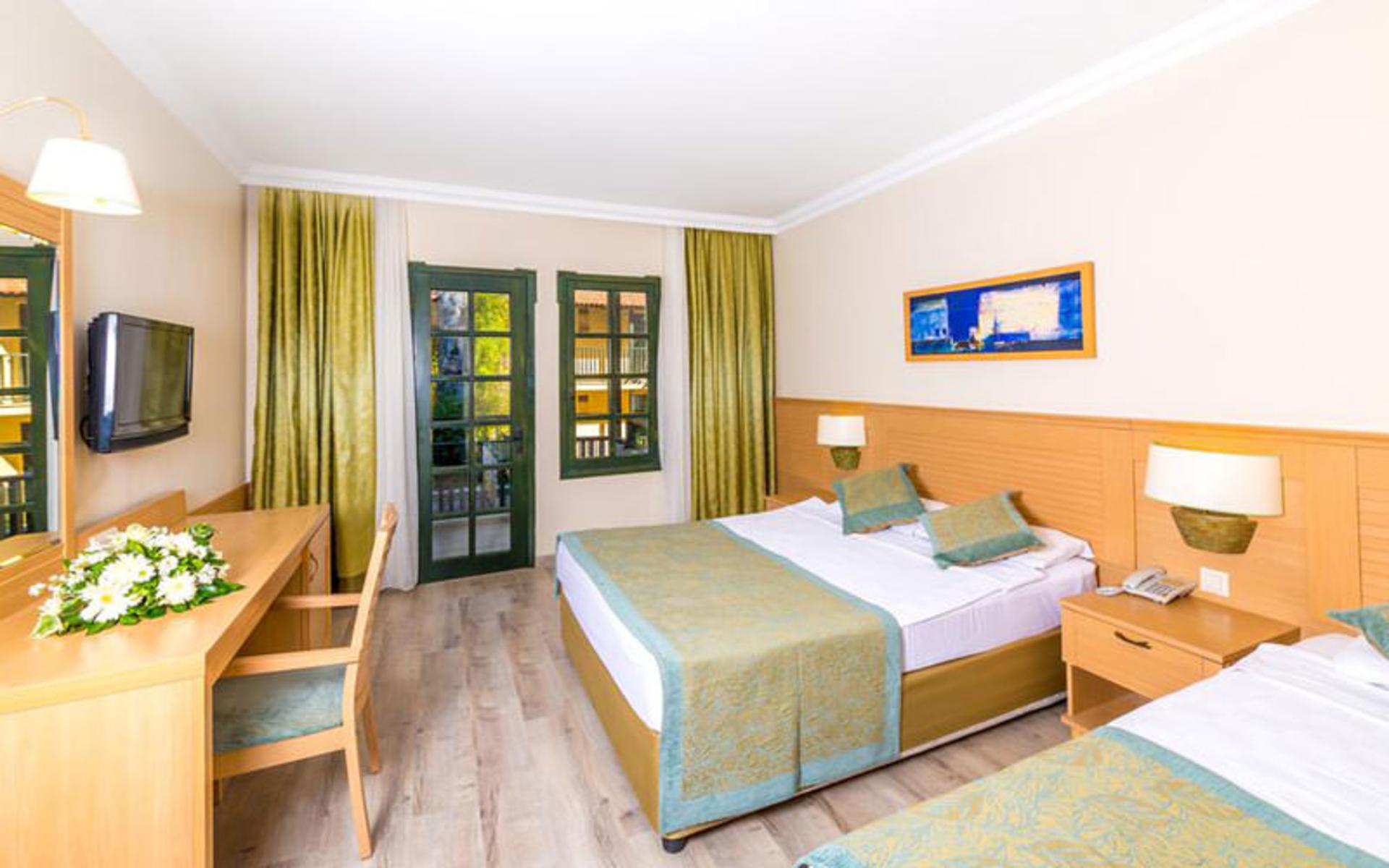 هتل گرند یازیچی کلاب مارماریس پالاس (Grand Yazıcı Club Marmaris Palace)