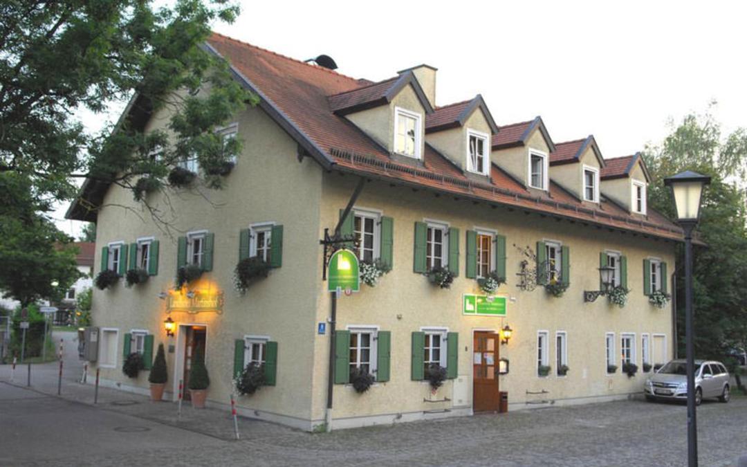 هتل لَندهتل مارتینشُف (Landhotel Martinshof)