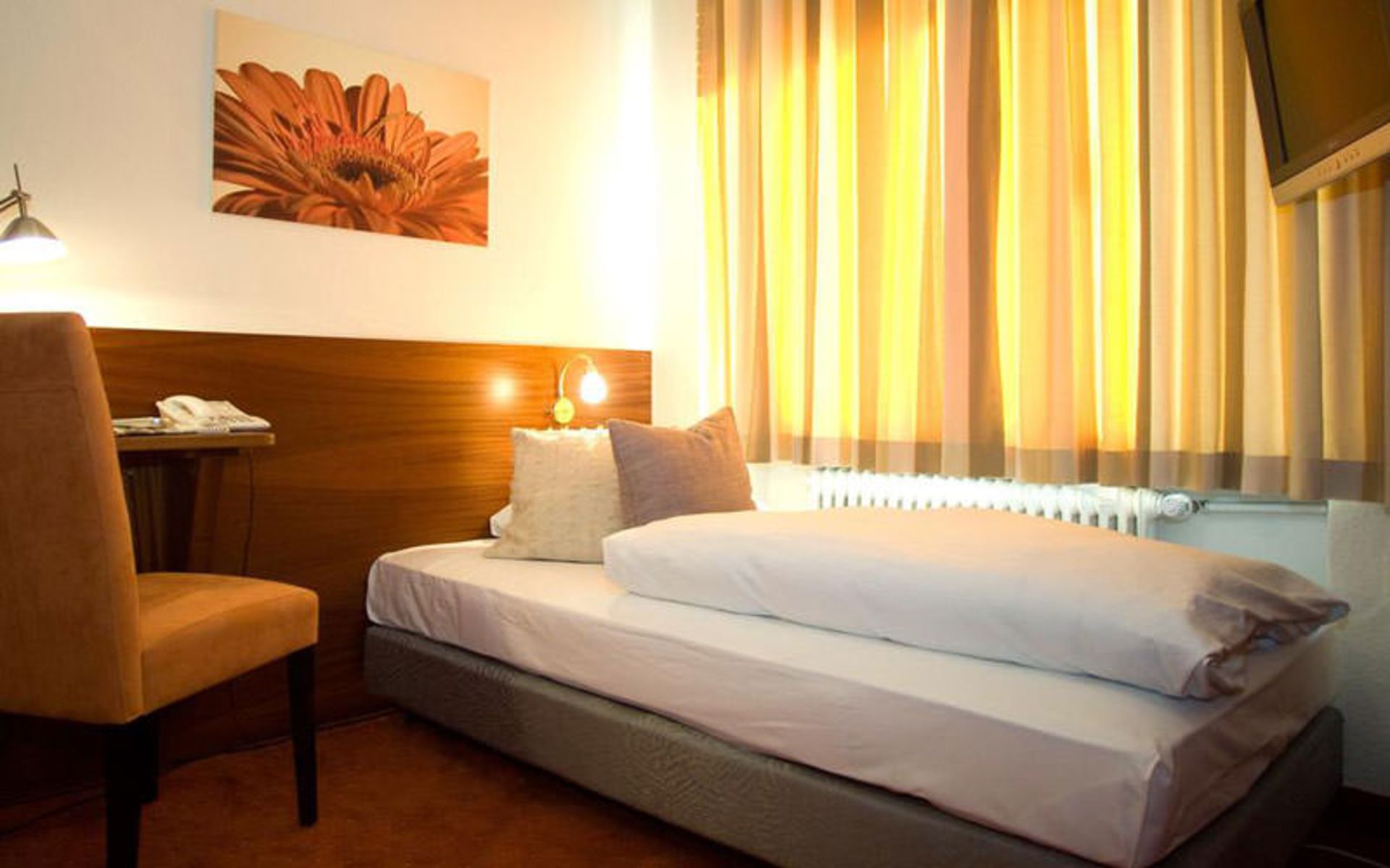 هتل دُلُمیت (Hotel Dolomit)