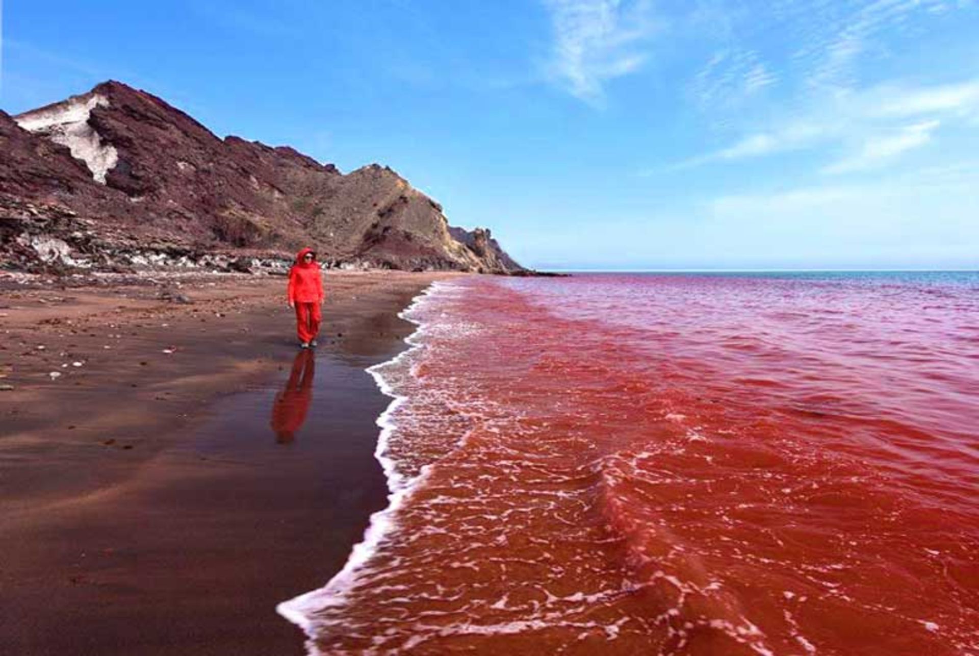 ساحل سرخ، جزیره هرمز