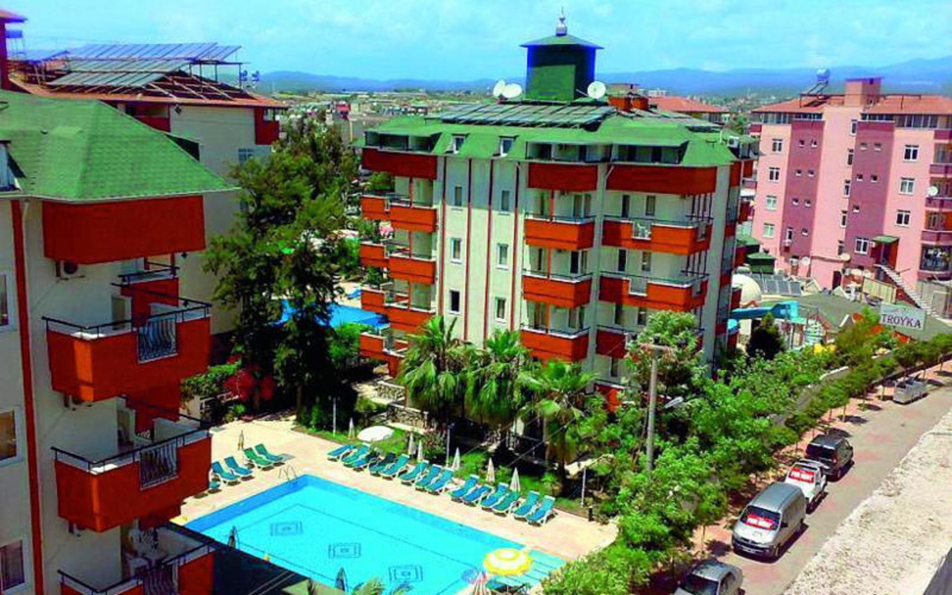 هتل گرند ترویکا (Grand Troyka Hotel)