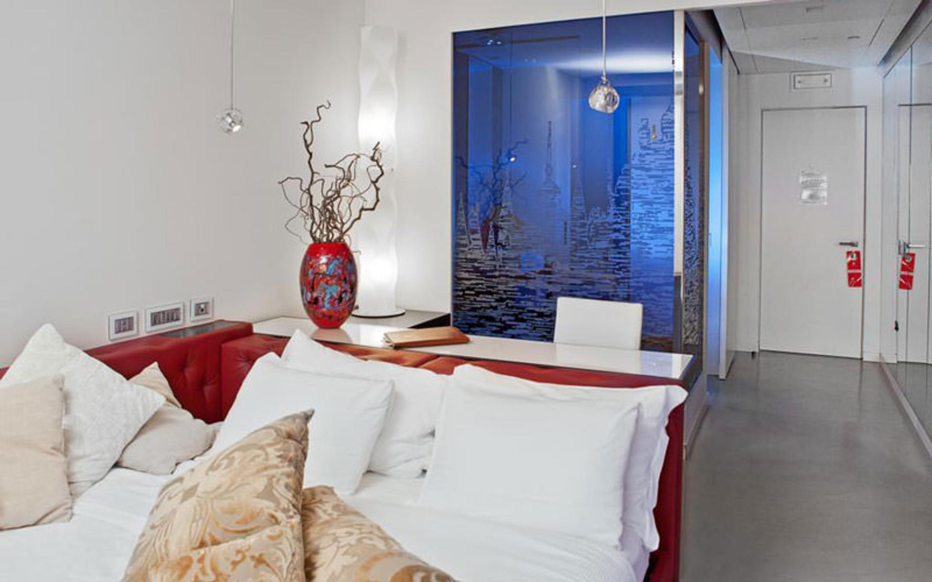 هتل آنتونی (Antony Hotel)