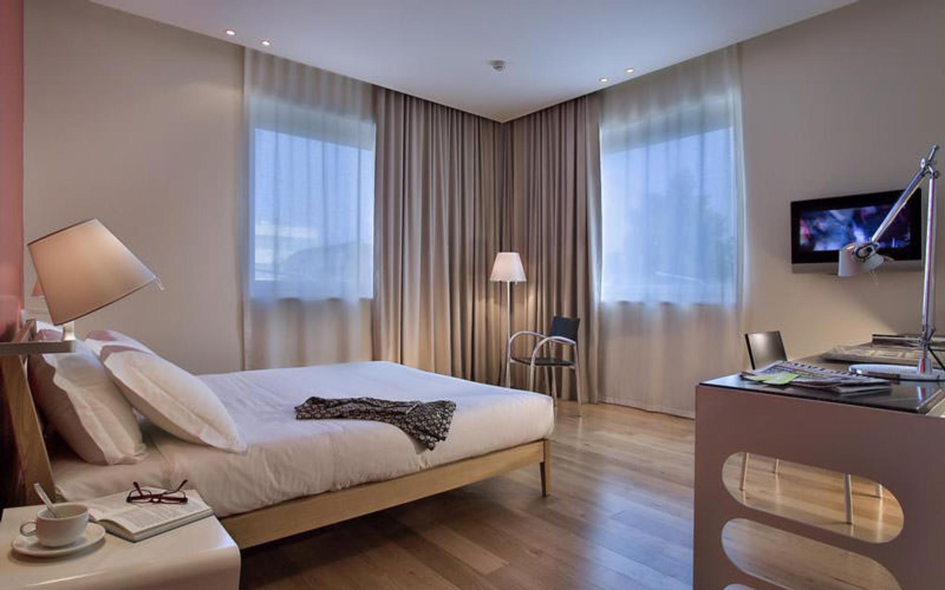 هتل بِست وِستِرن پلاس بُلُنا (Best Western Plus Hotel Bologna)