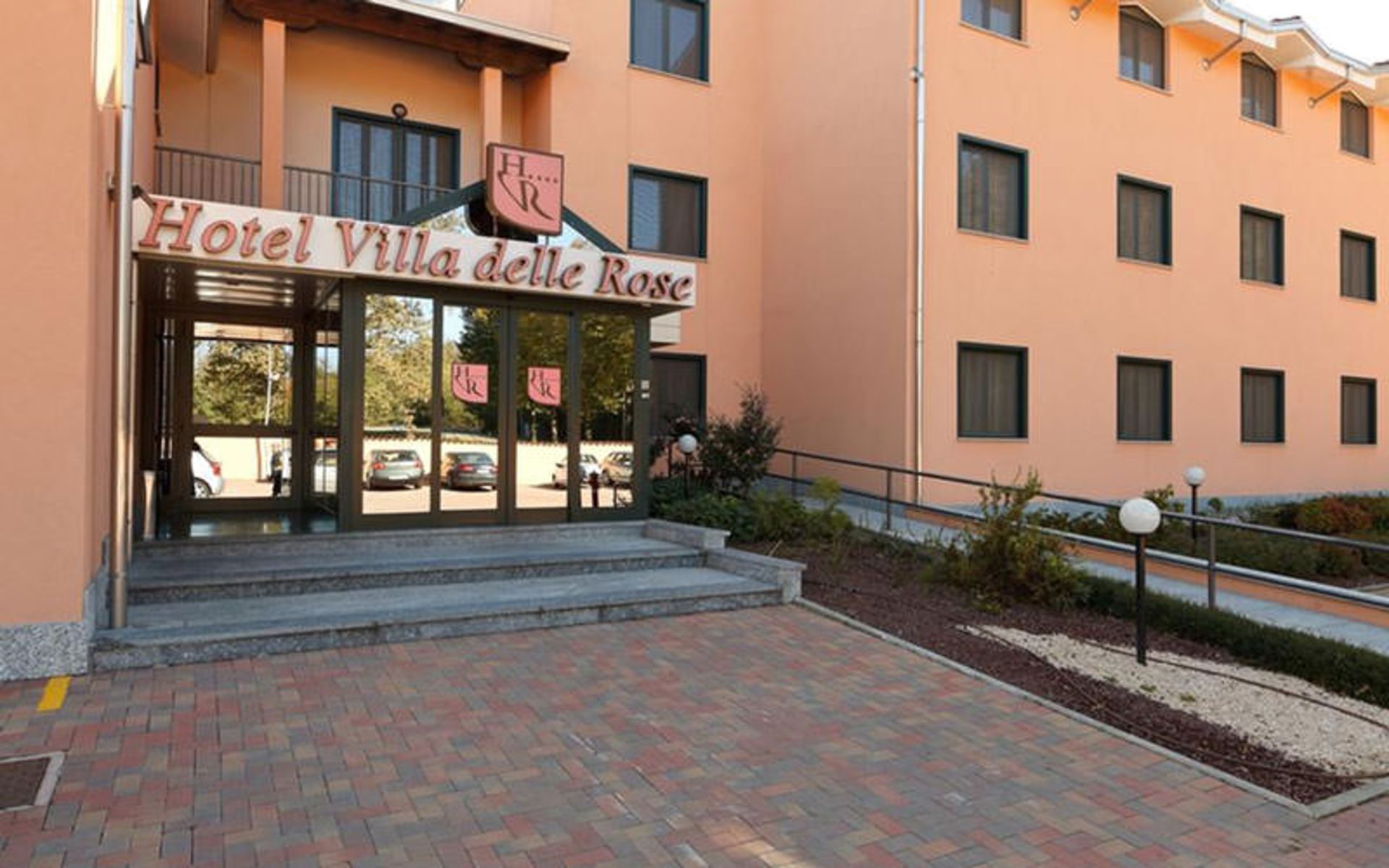 هتل ویلا دله رز (Hotel Villa Delle Rose)