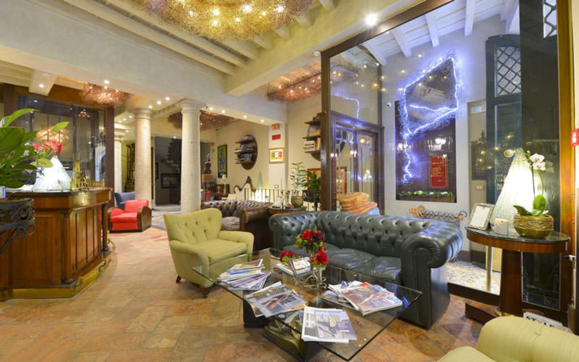 هتل سانتا مارتا سوییتز (Hotel Santa Marta Suites)