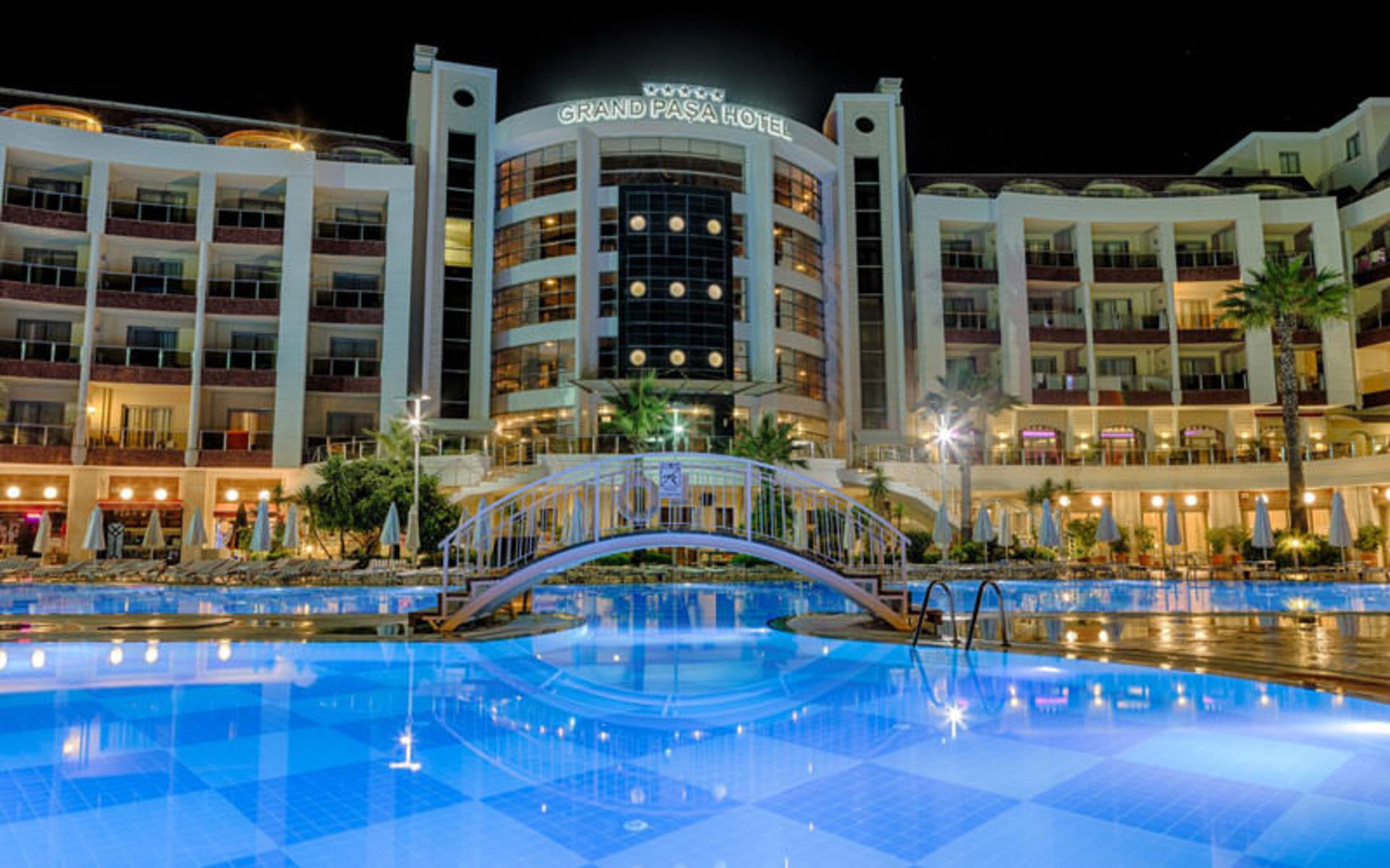 هتل گرند پاشا (Grand Pasa Hotel)