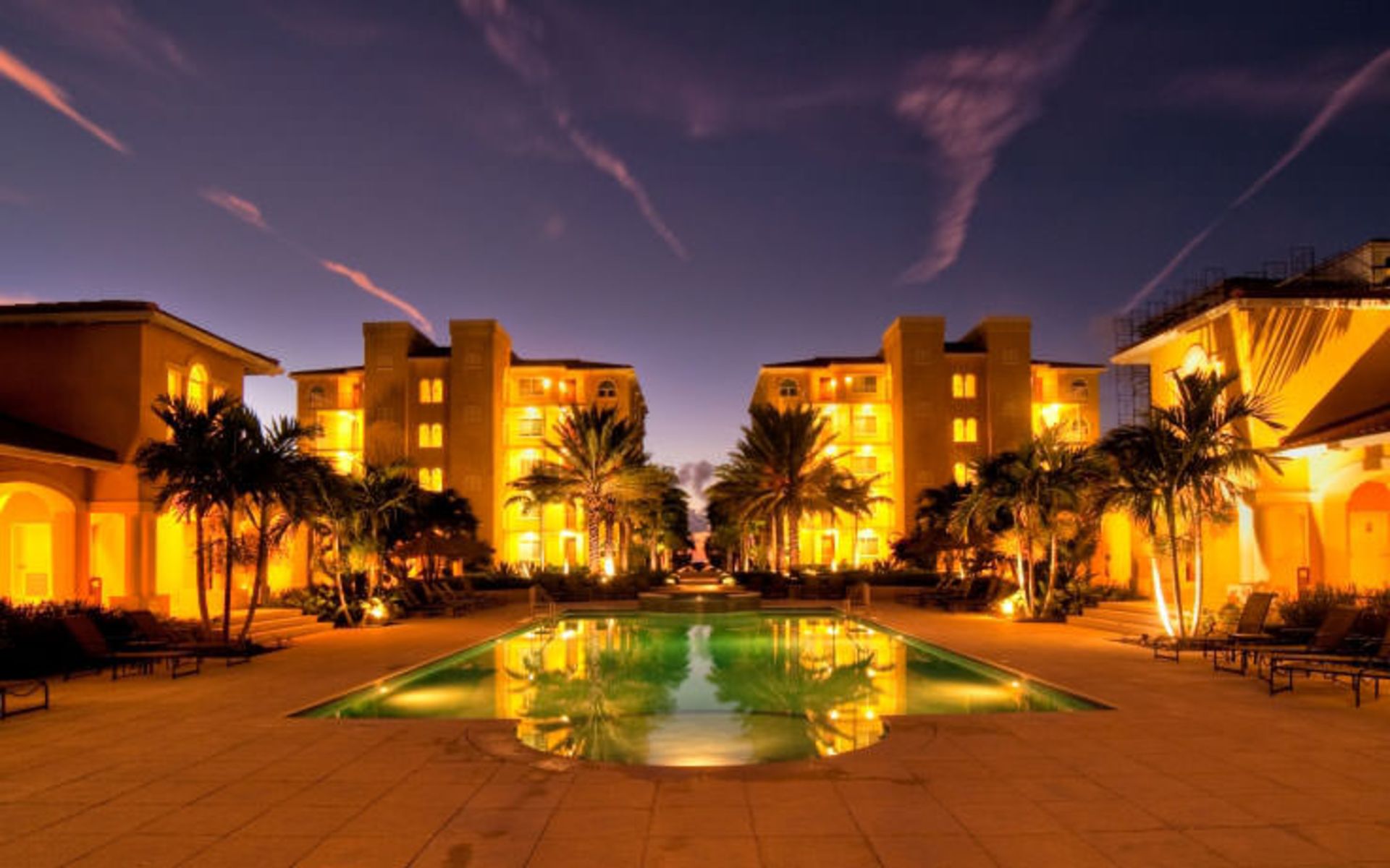 هتل توسکانی آن گریس بی (The Tuscany on Grace Bay) - جزایر تورکس و کایکوس