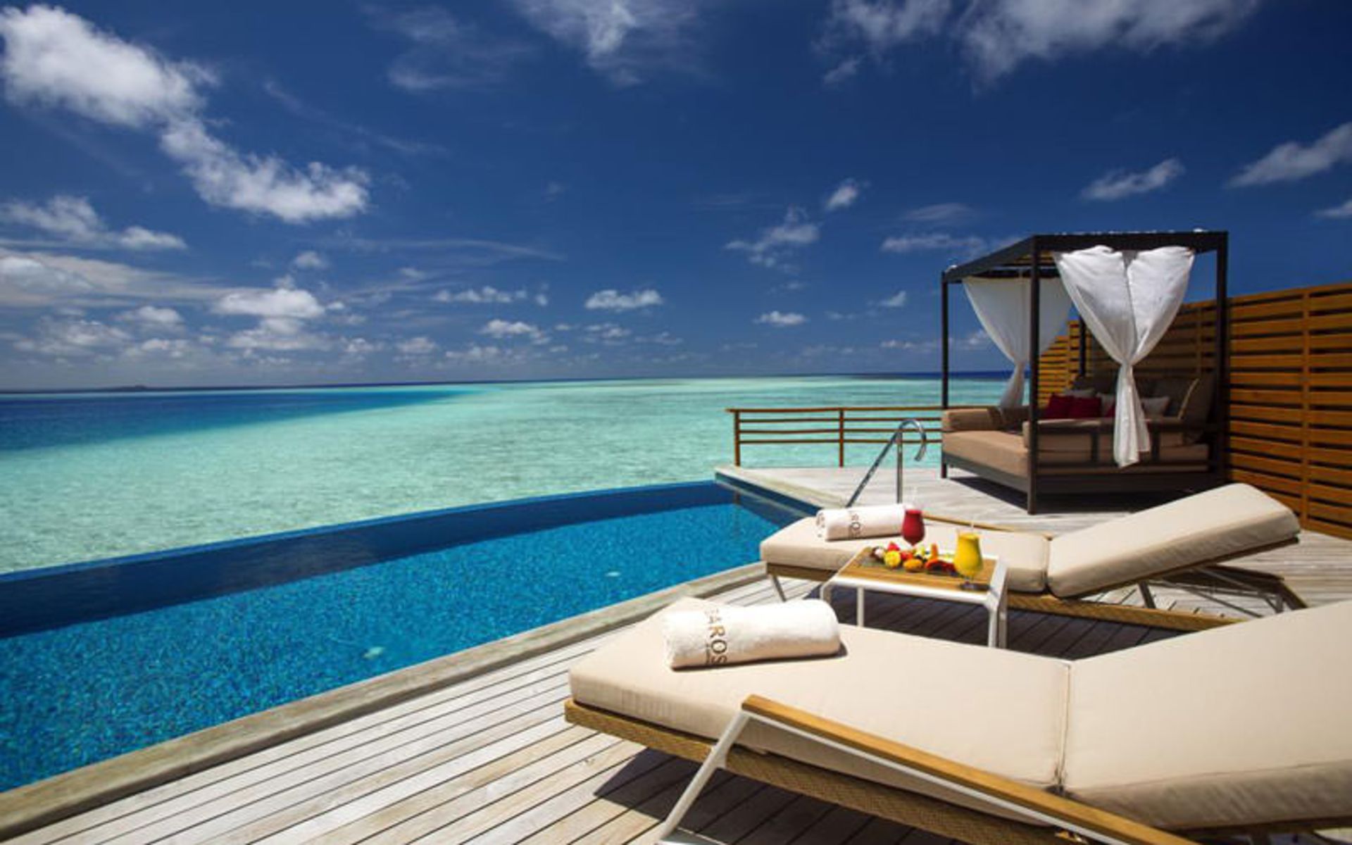 هتل باروس مالدیوز (Baros Maldives) - مالدیو