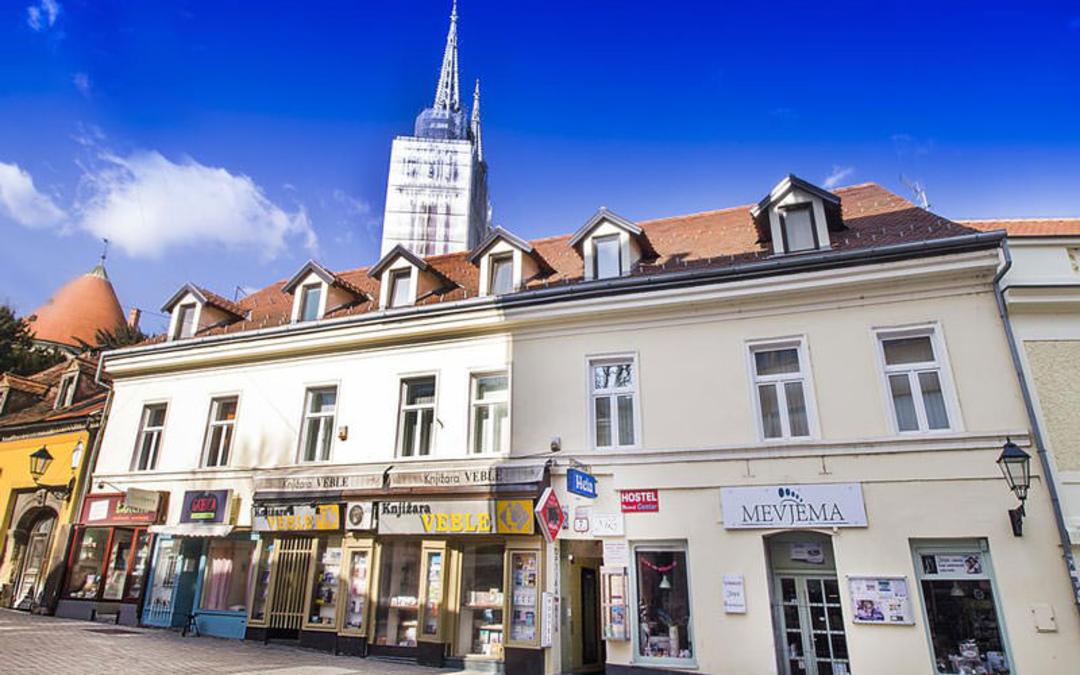 هاستل سنتار (Hostel Centar)