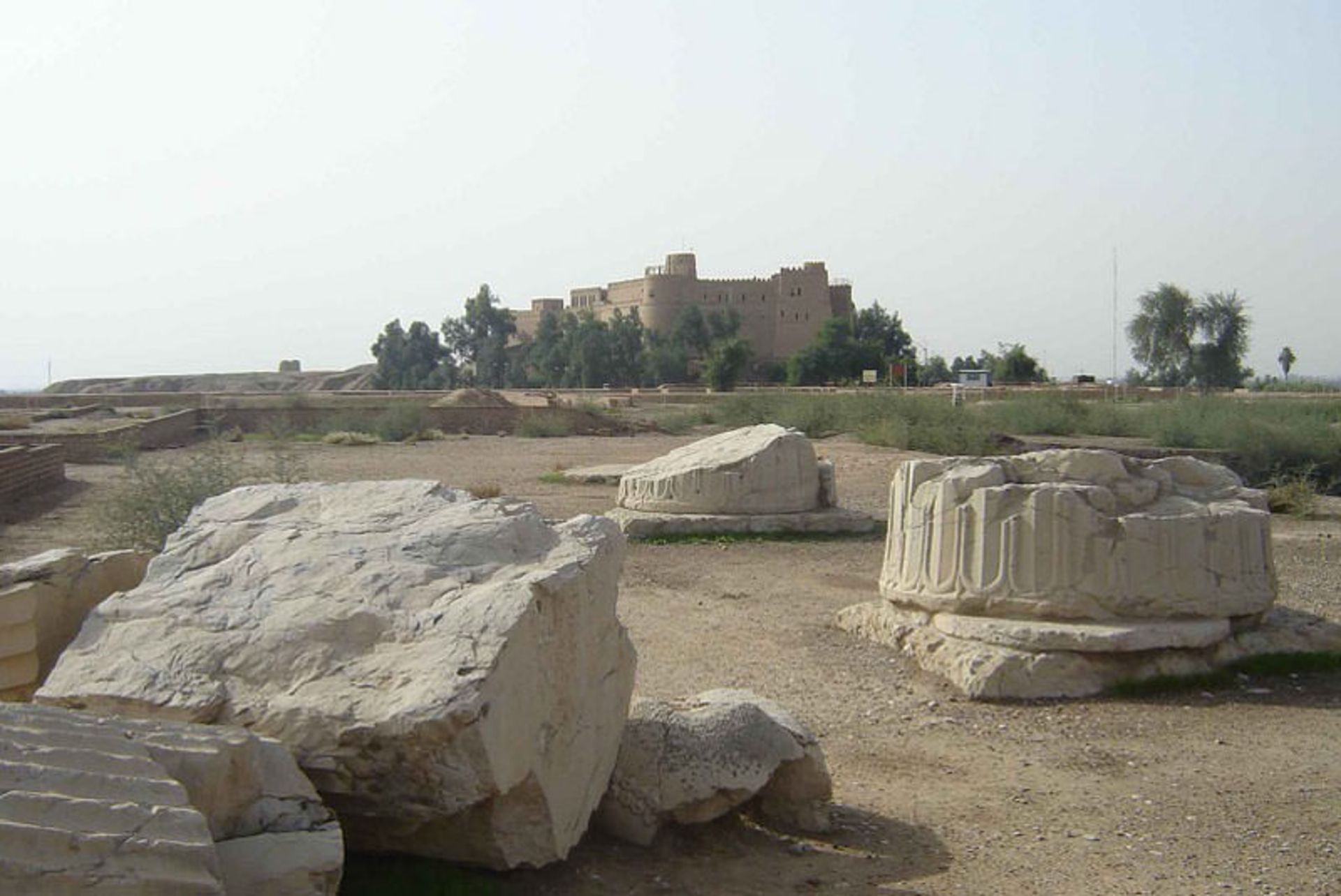 کاخ آپادانا