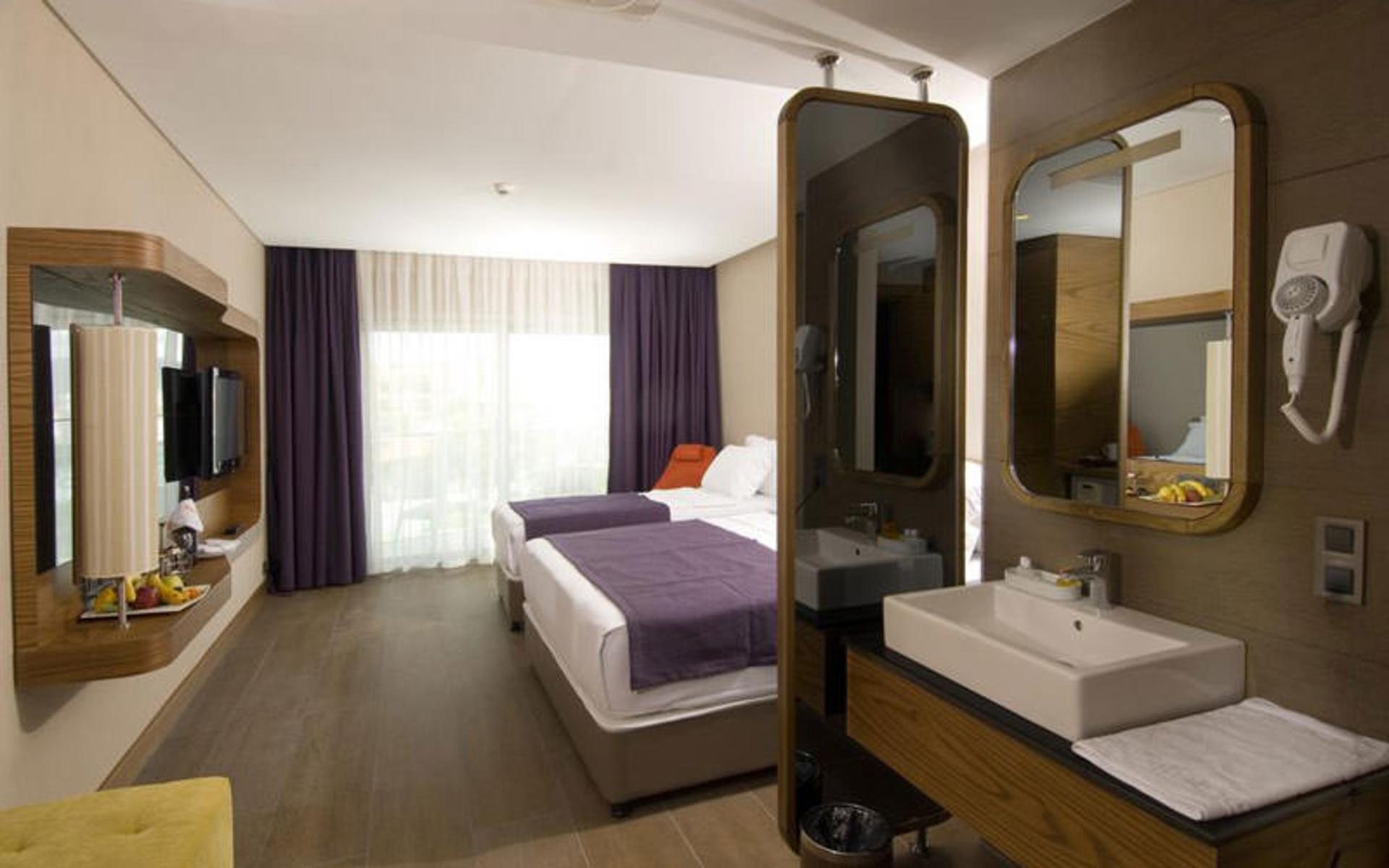 هتل کازا د ماریس اسپا اند ریزورت (Casa De Maris Spa & Resort Hotel)