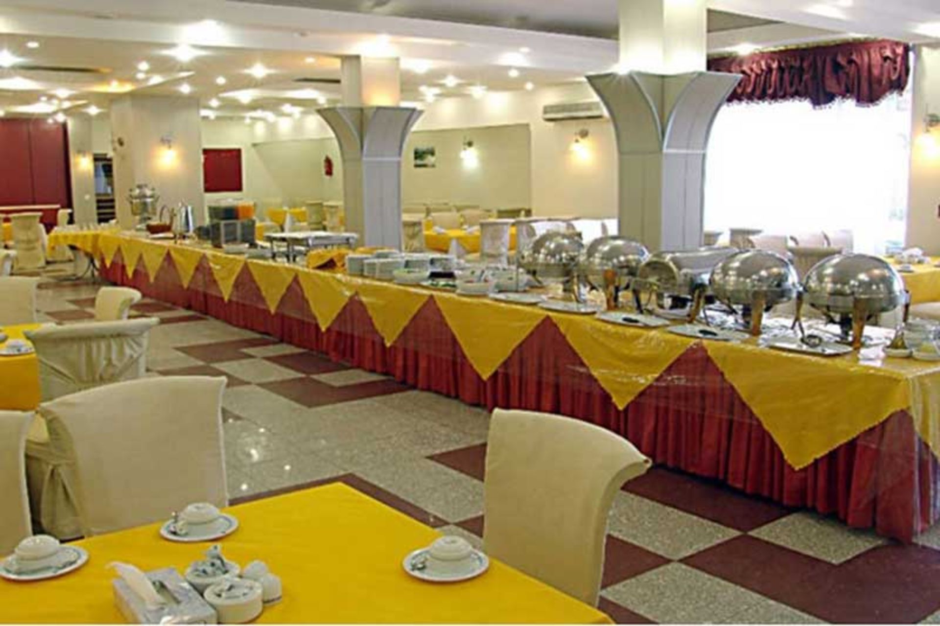 هتل جهانگردی کرمان