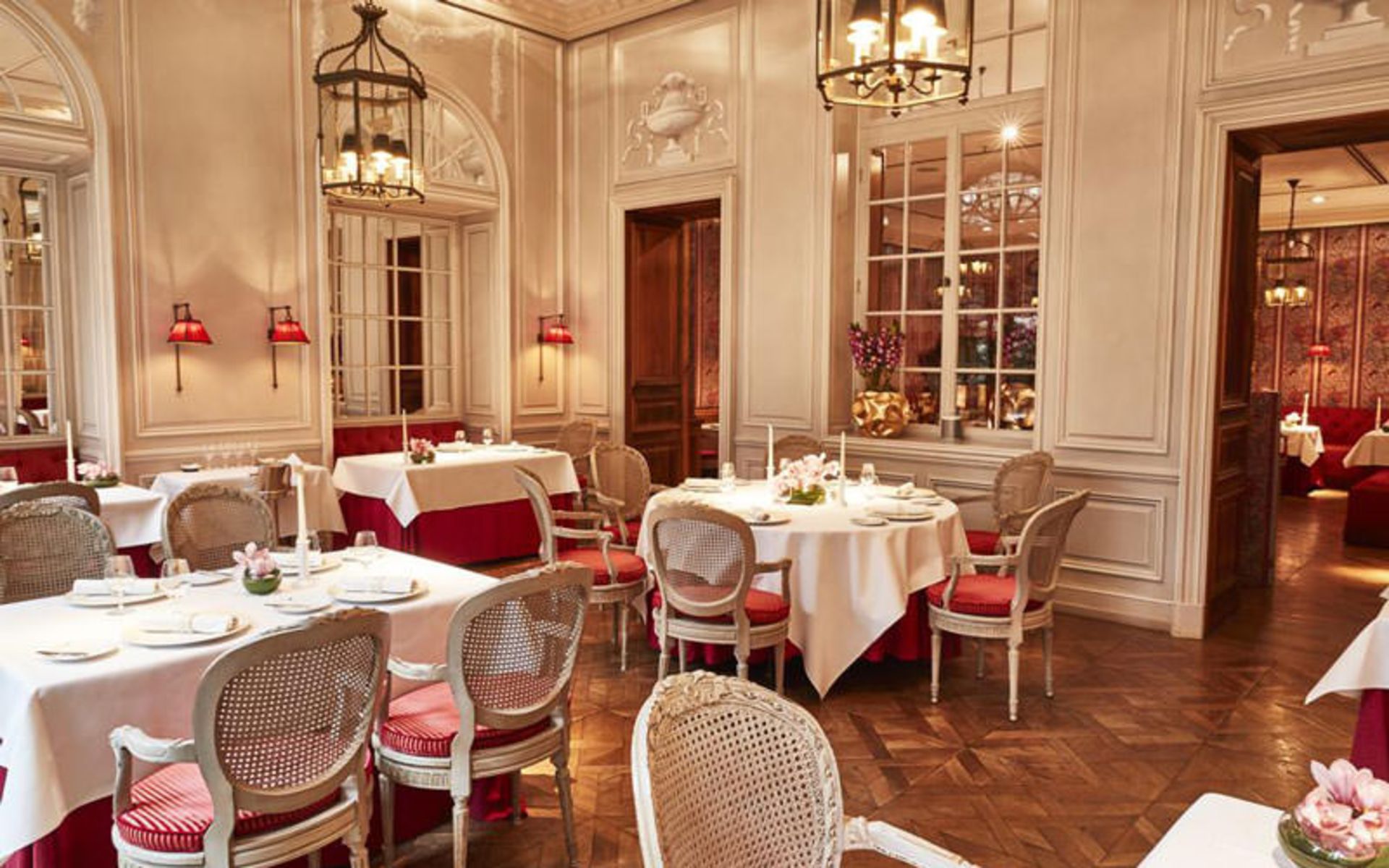 هتل استیگنبرگ فرانکفورت هوف (Steigenberger Frankfurter Hof)
