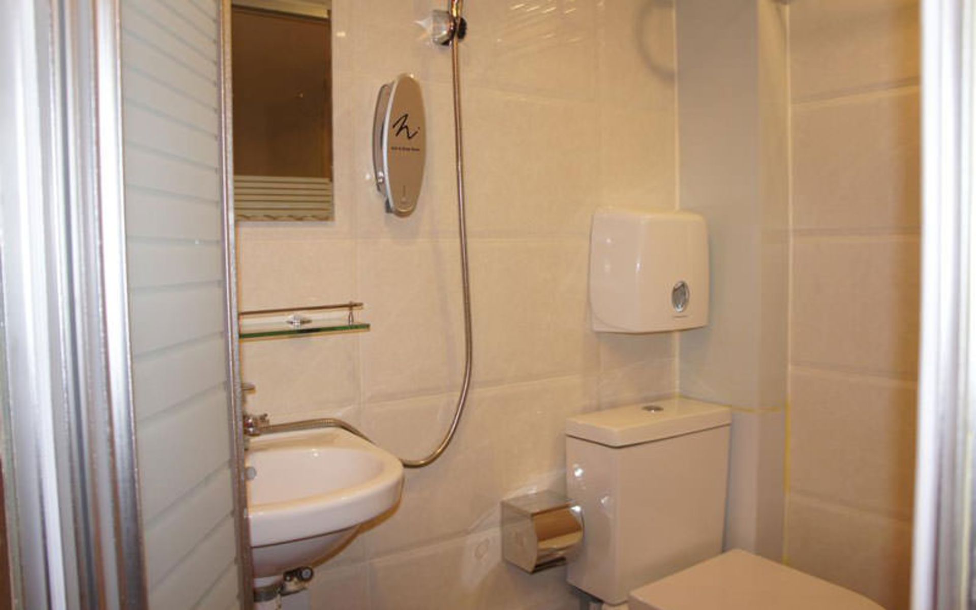 هتل هومی این نورث پوینت (Homy Inn North Point)