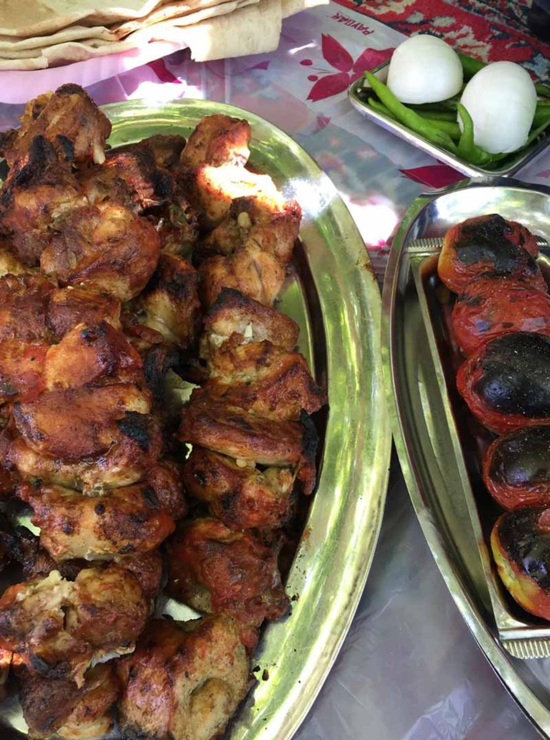 جوجه کباب شفیع بروجرد