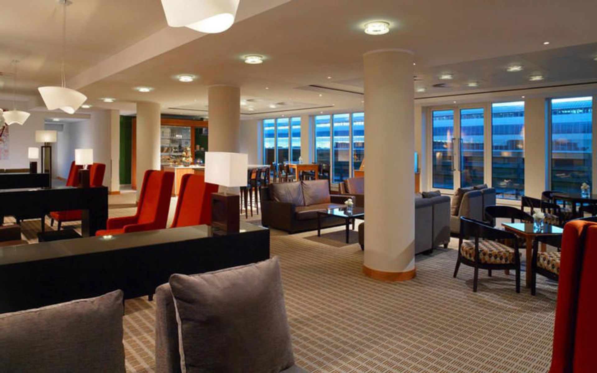 هتل شراتون فرانکفورت ایرپورت اند کانفرنس سنتر (Sheraton Frankfurt Airport Hotel & Conference Center)