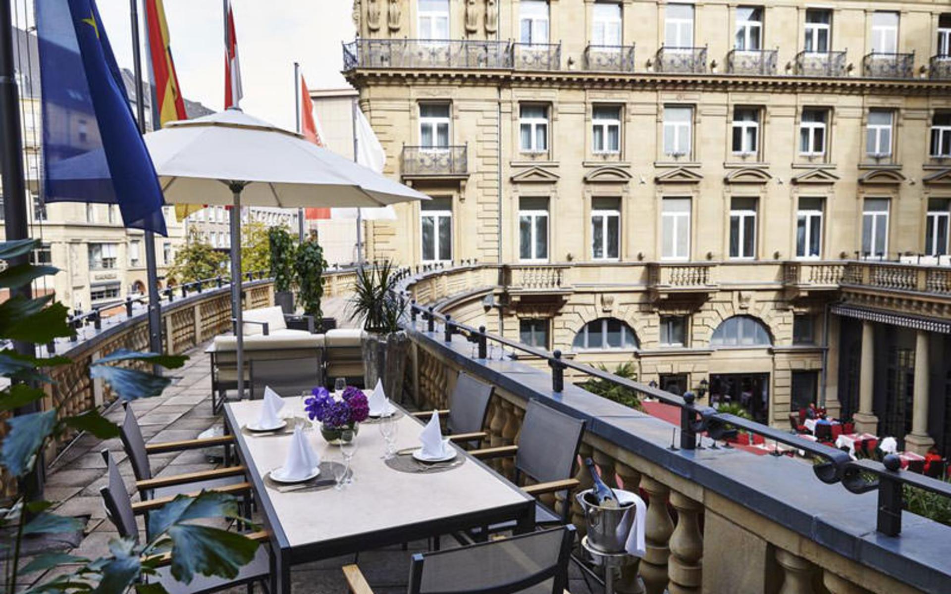 هتل استیگنبرگ فرانکفورت هوف (Steigenberger Frankfurter Hof)