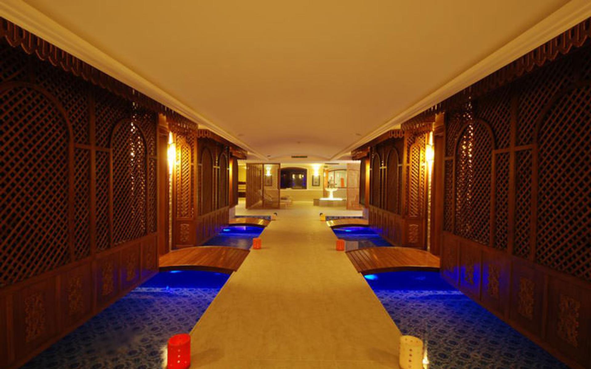 هتل آکوا (Hotel Aqua)