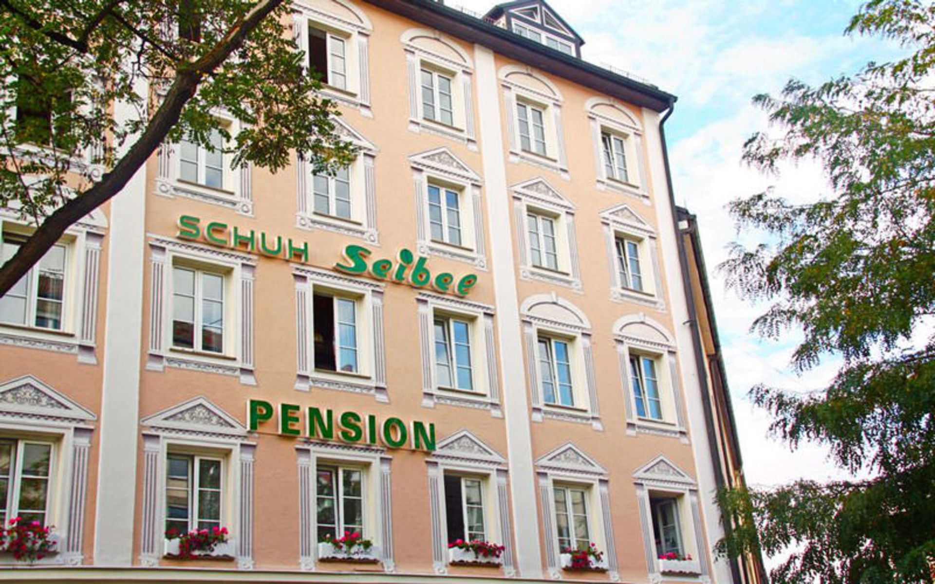 هتل پنشن سیبل (Pension Seibel)