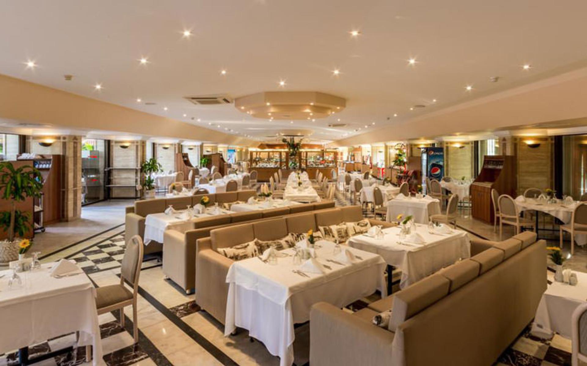 هتل آکوا (Hotel Aqua)