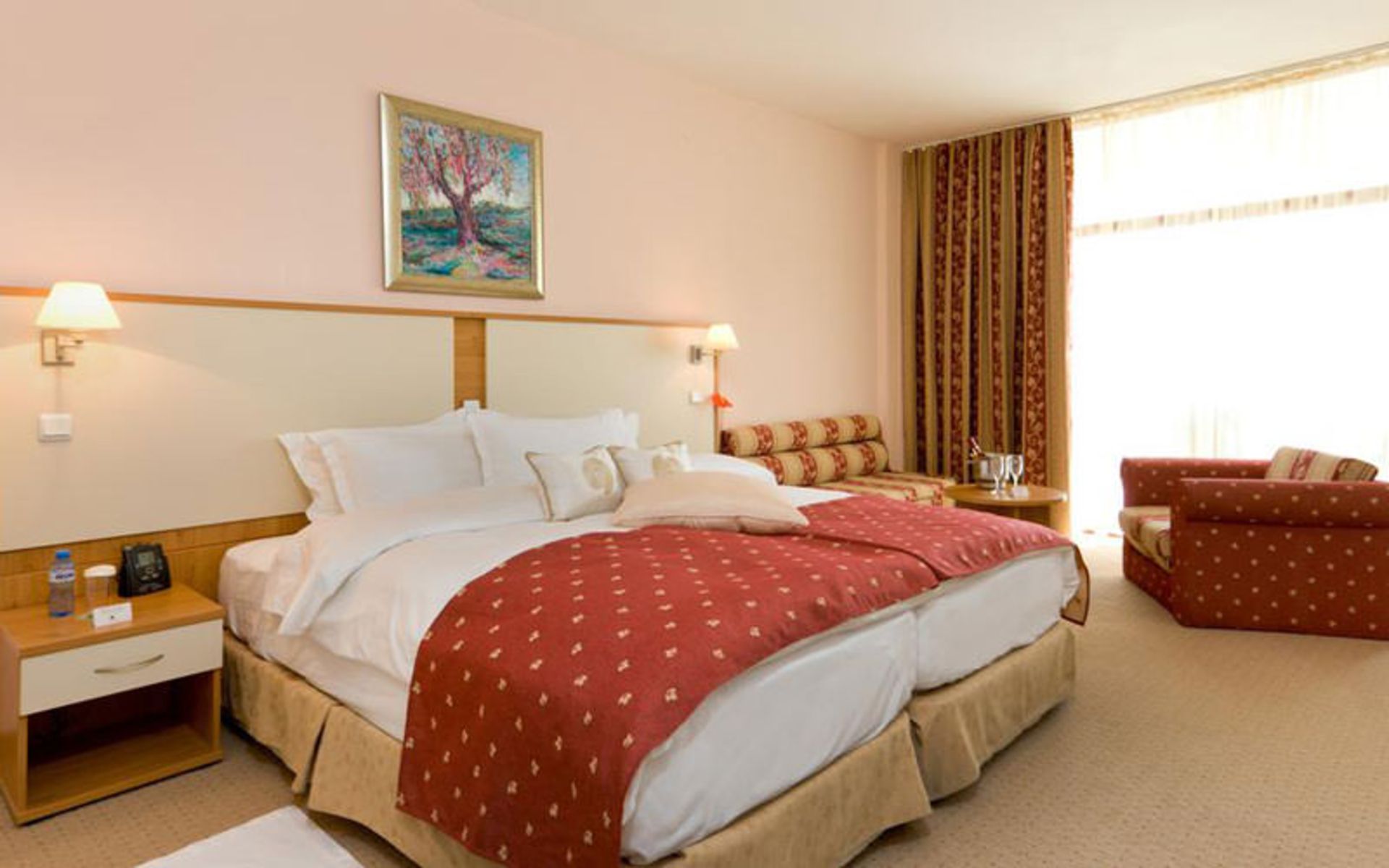 هتل دبل تری بای هیلتون وارنا گلدن سندز (DoubleТree by Hilton Varna Golden Sands)