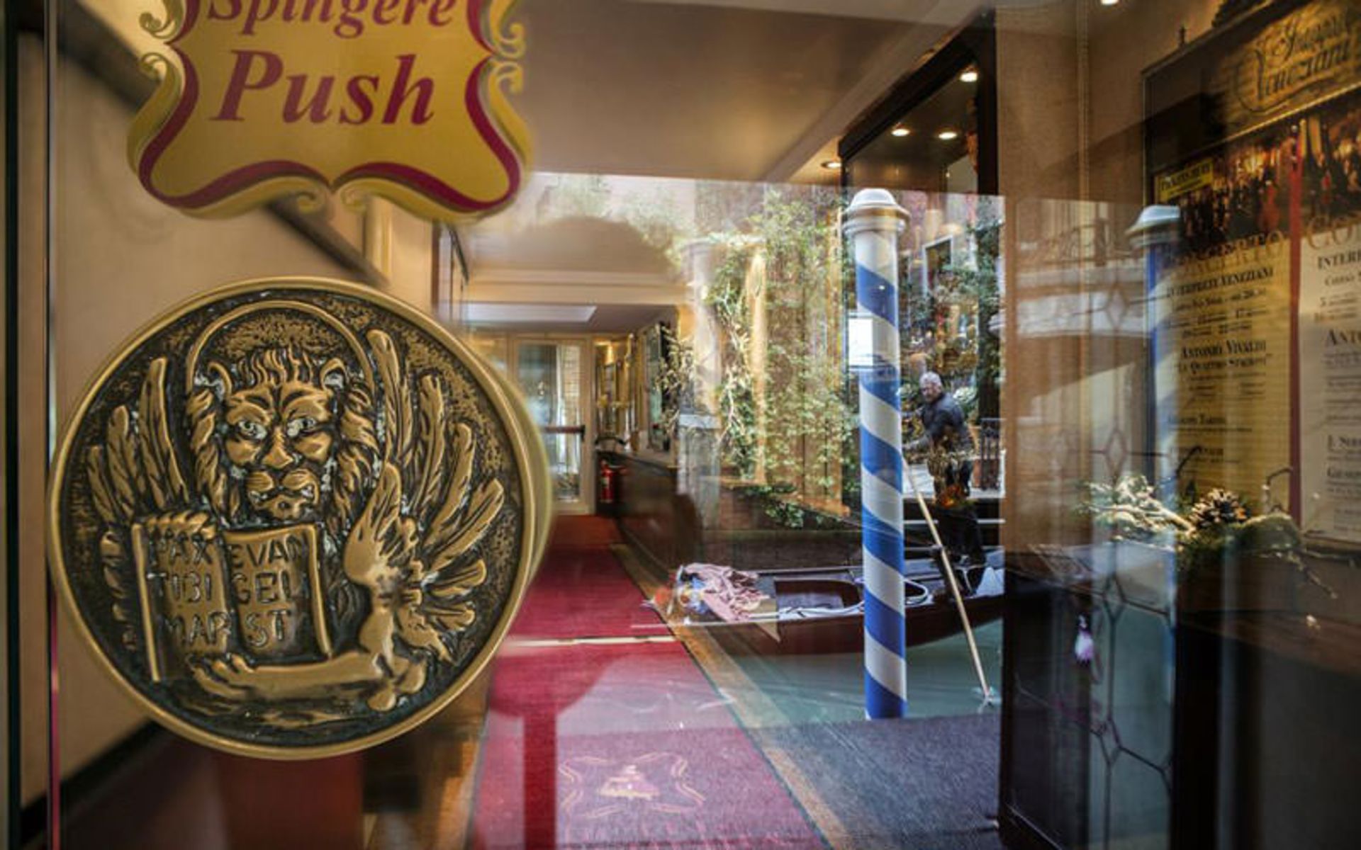 هتل کلمبینا (Hotel Colombina)