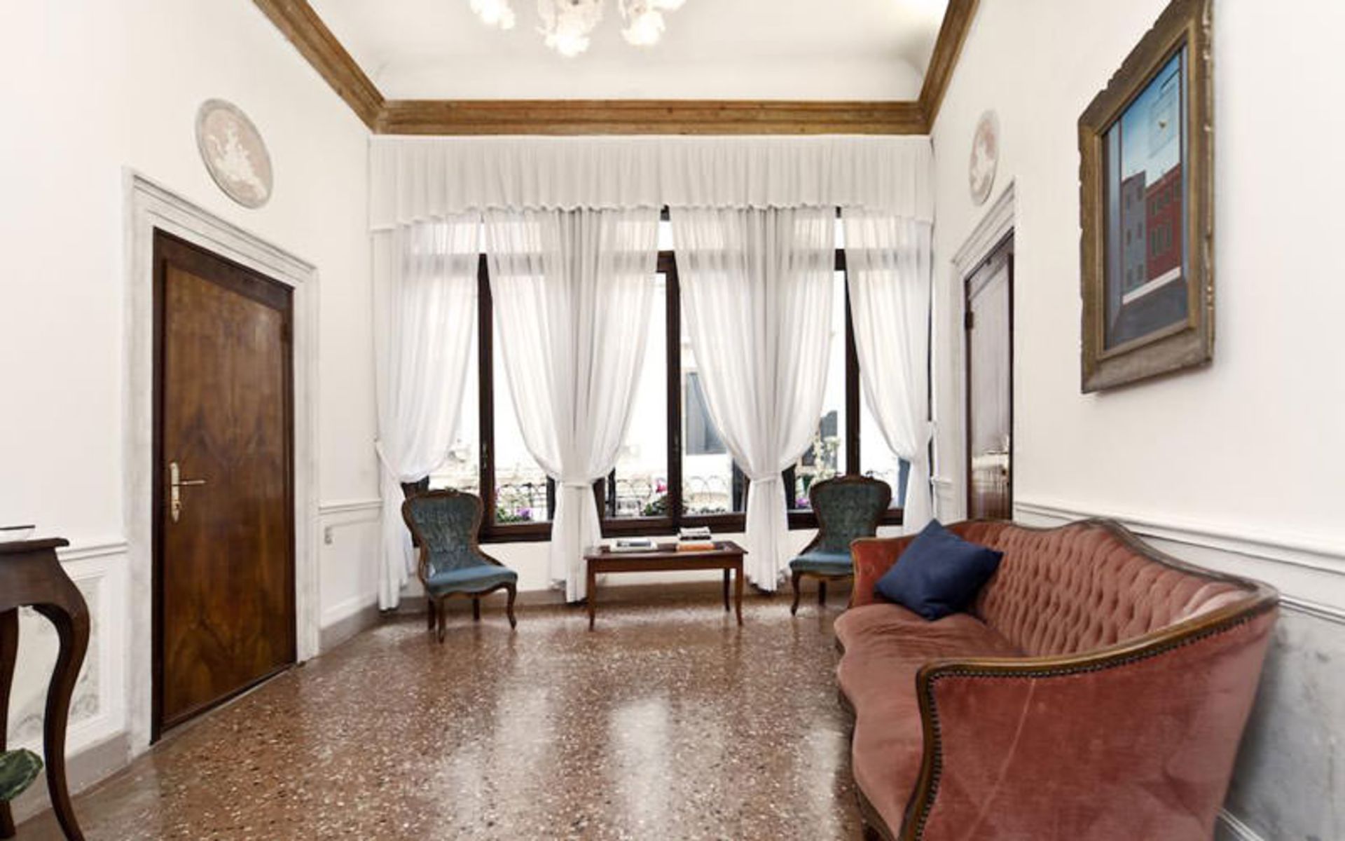 هتل آلا فاوا (Hotel Alla Fava)