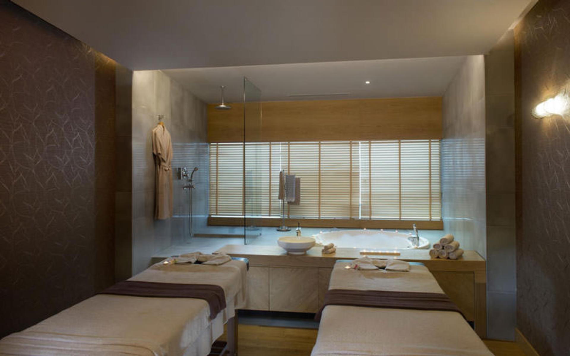 هتل دی ریزورت گرند آزور مارماریس (D-Resort Grand Azur Marmaris)