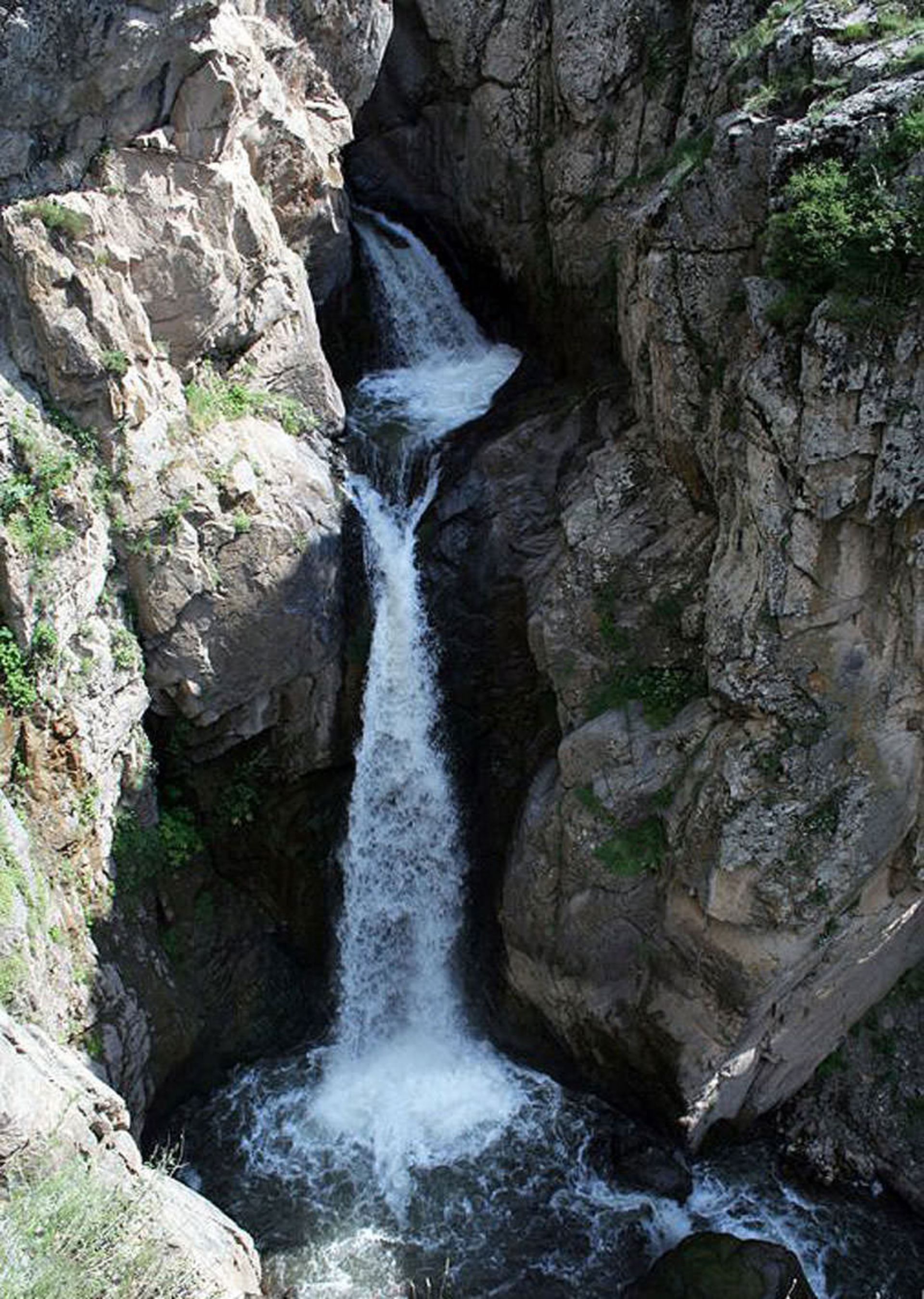 آبشار گورگور مشگین شهر