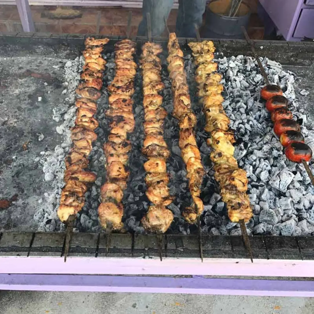 جوجه کباب شفیع بروجرد