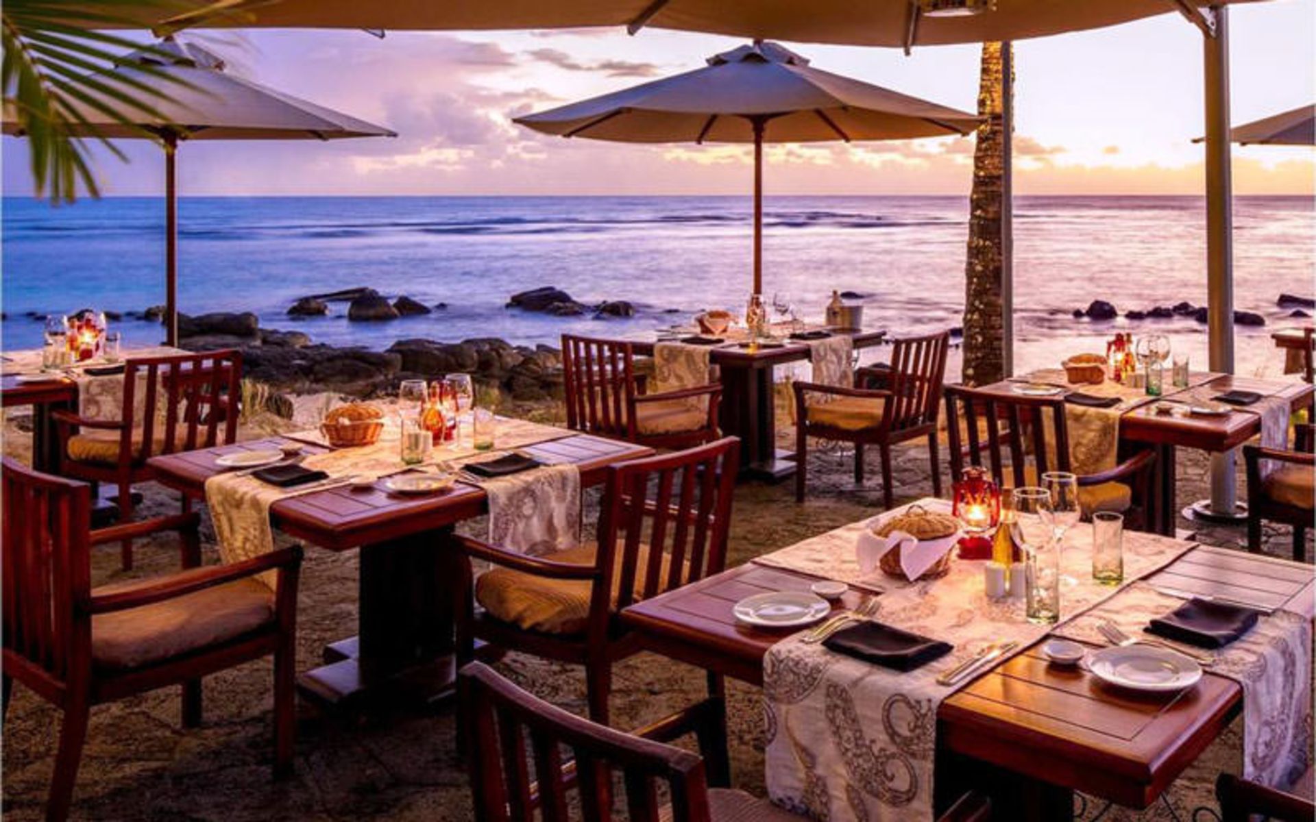 هتل اوبروی (The Oberoi Mauritius) – موریس