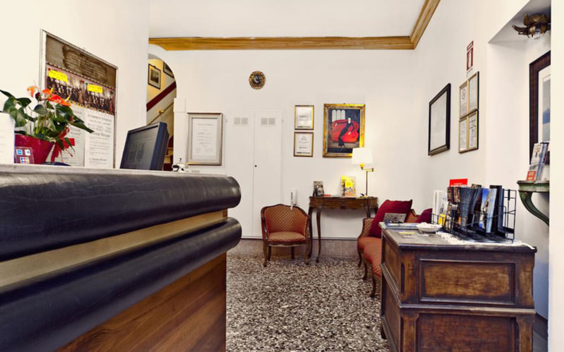 هتل آلا فاوا (Hotel Alla Fava)
