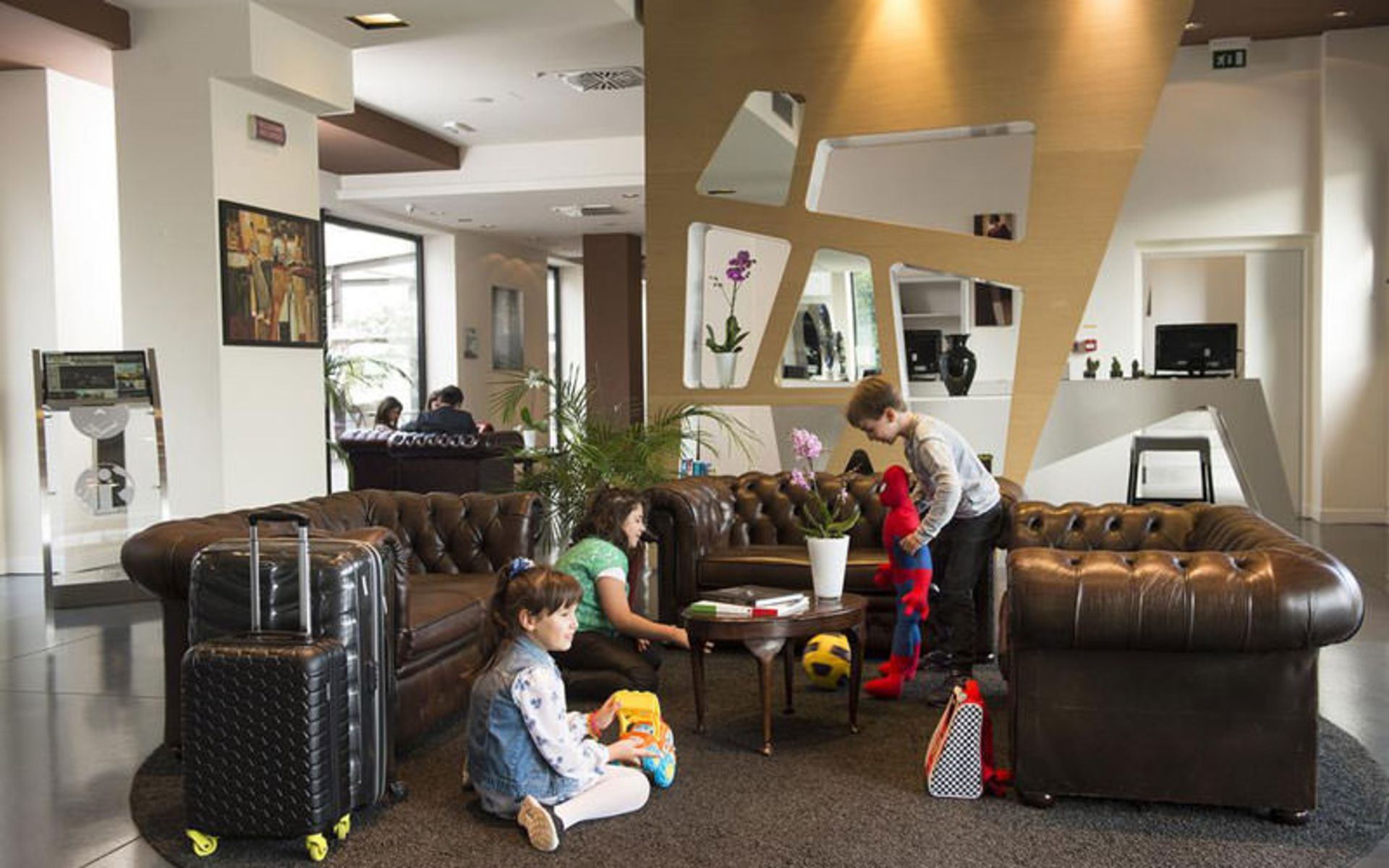 هتل نئو (Neo Hotel)