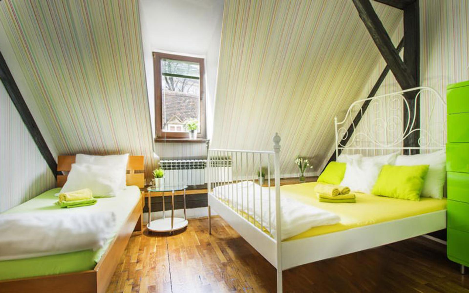 هاستل سنتار (Hostel Centar)