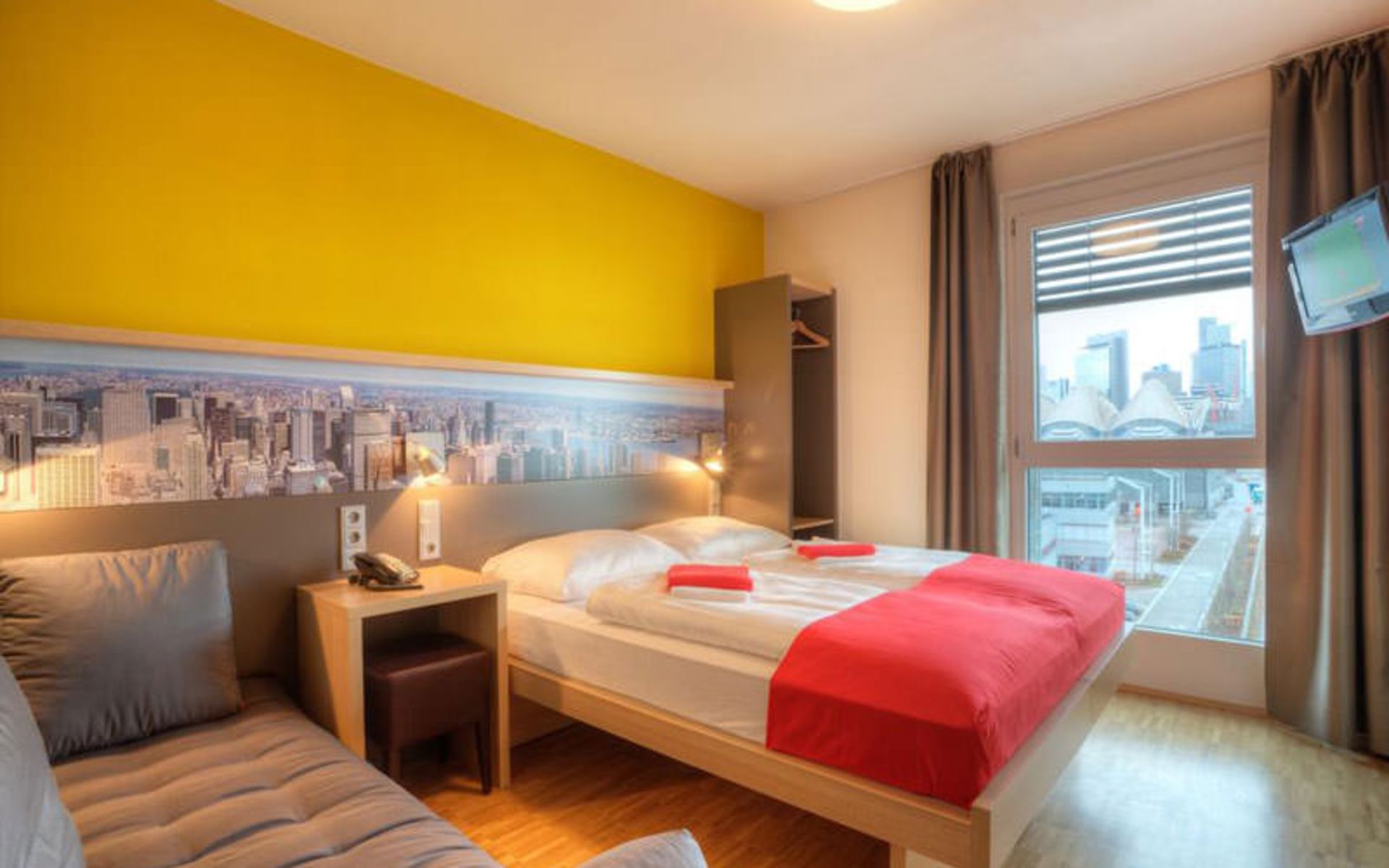 هتل منینگر فرانکفورت / مین مسه (MEININGER Hotel Frankfurt/Main Messe)