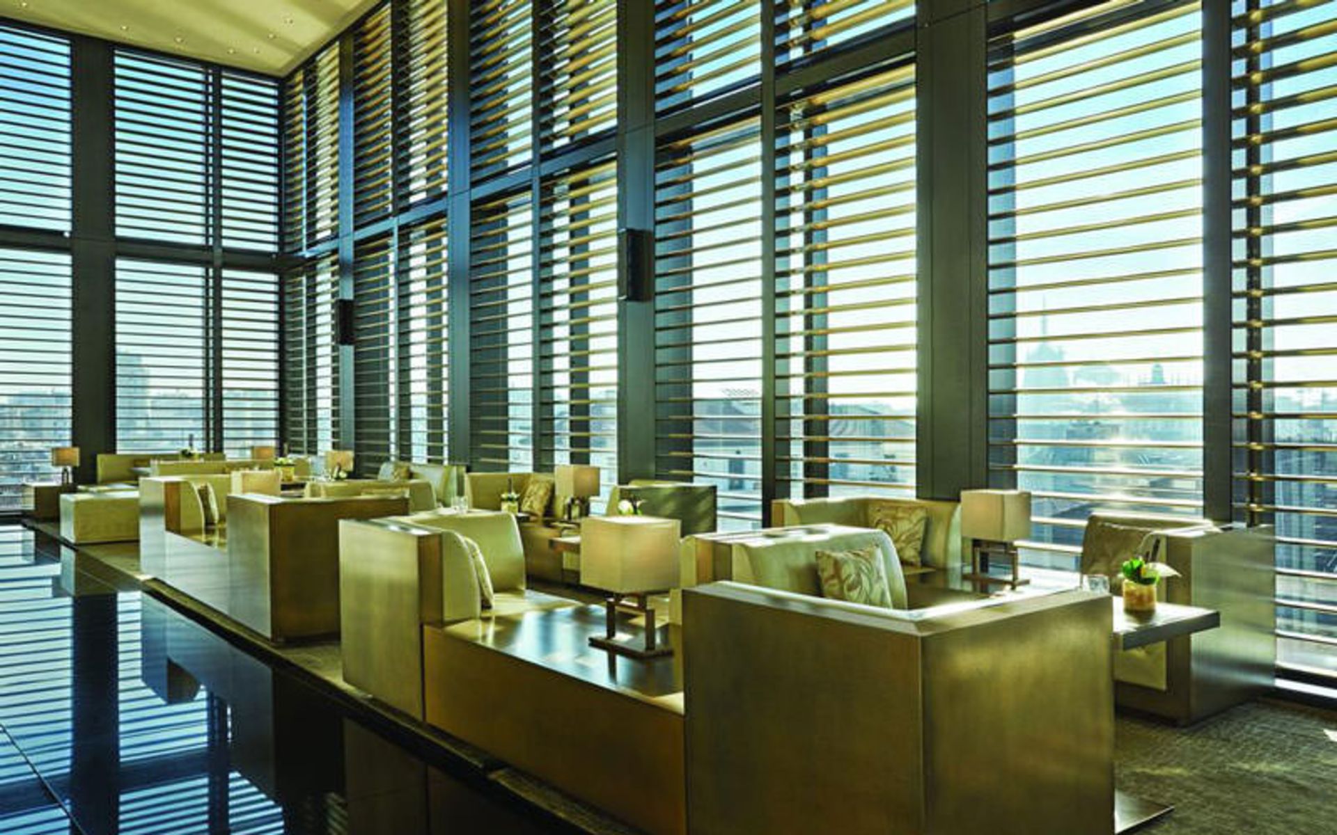 هتل آرمانی میلانو (Armani Hotel Milano)