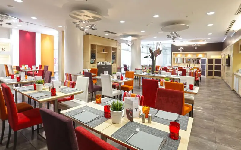 هتل رامادا پلازا میلانو (Ramada Plaza Milano)