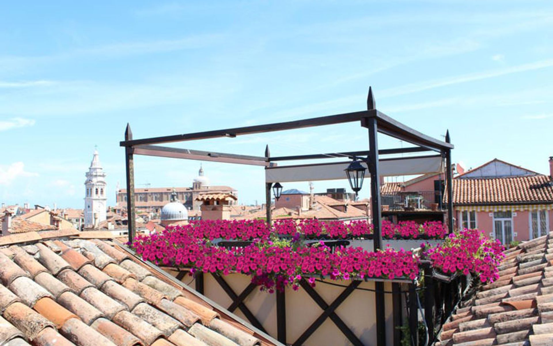 هتل کلمبینا (Hotel Colombina)