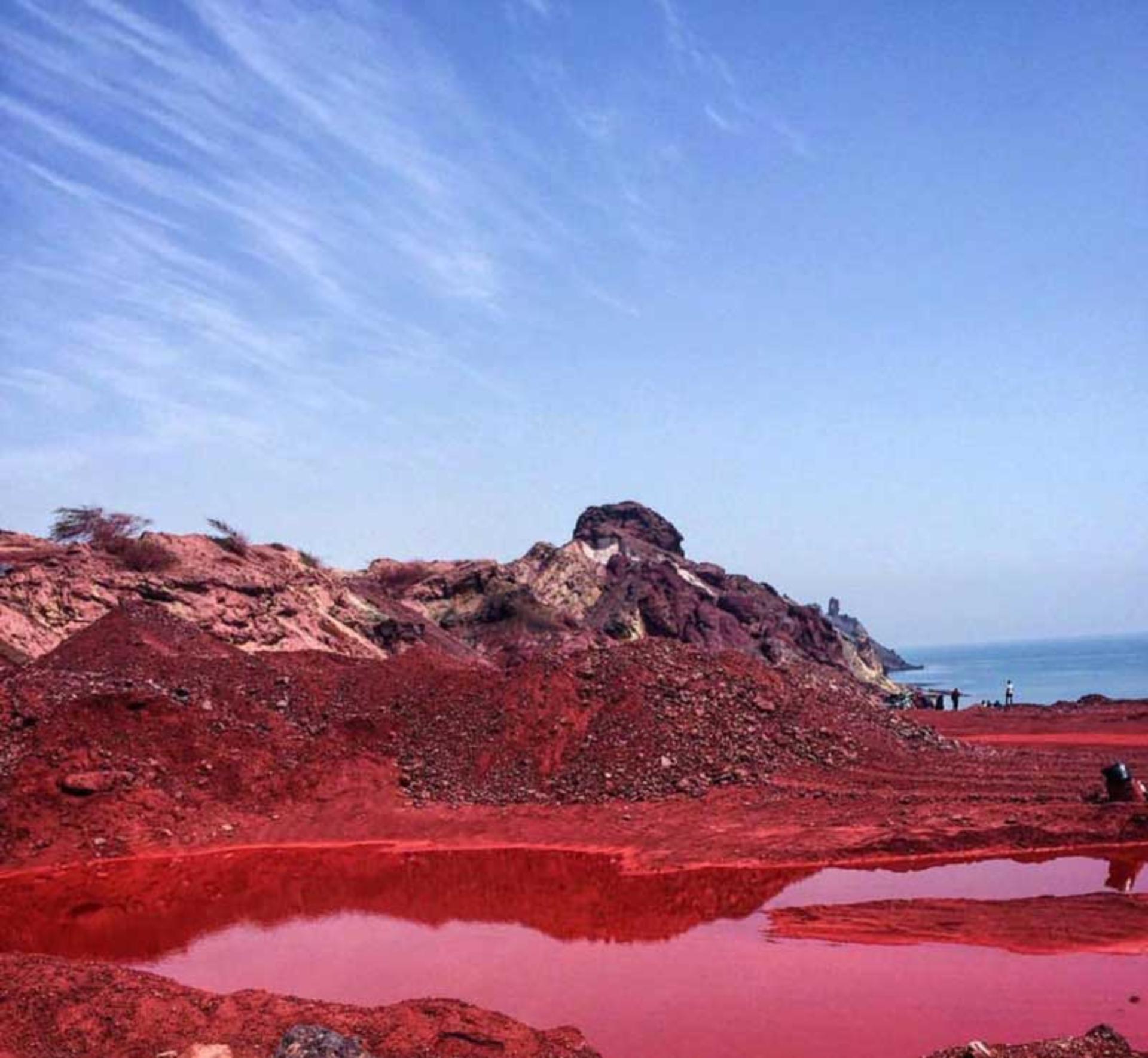 ساحل سرخ، جزیره هرمز